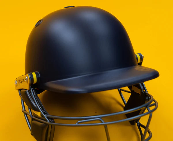 Masuri E-Line Plus Titanium Cricket Helmet - BLACK Masuri