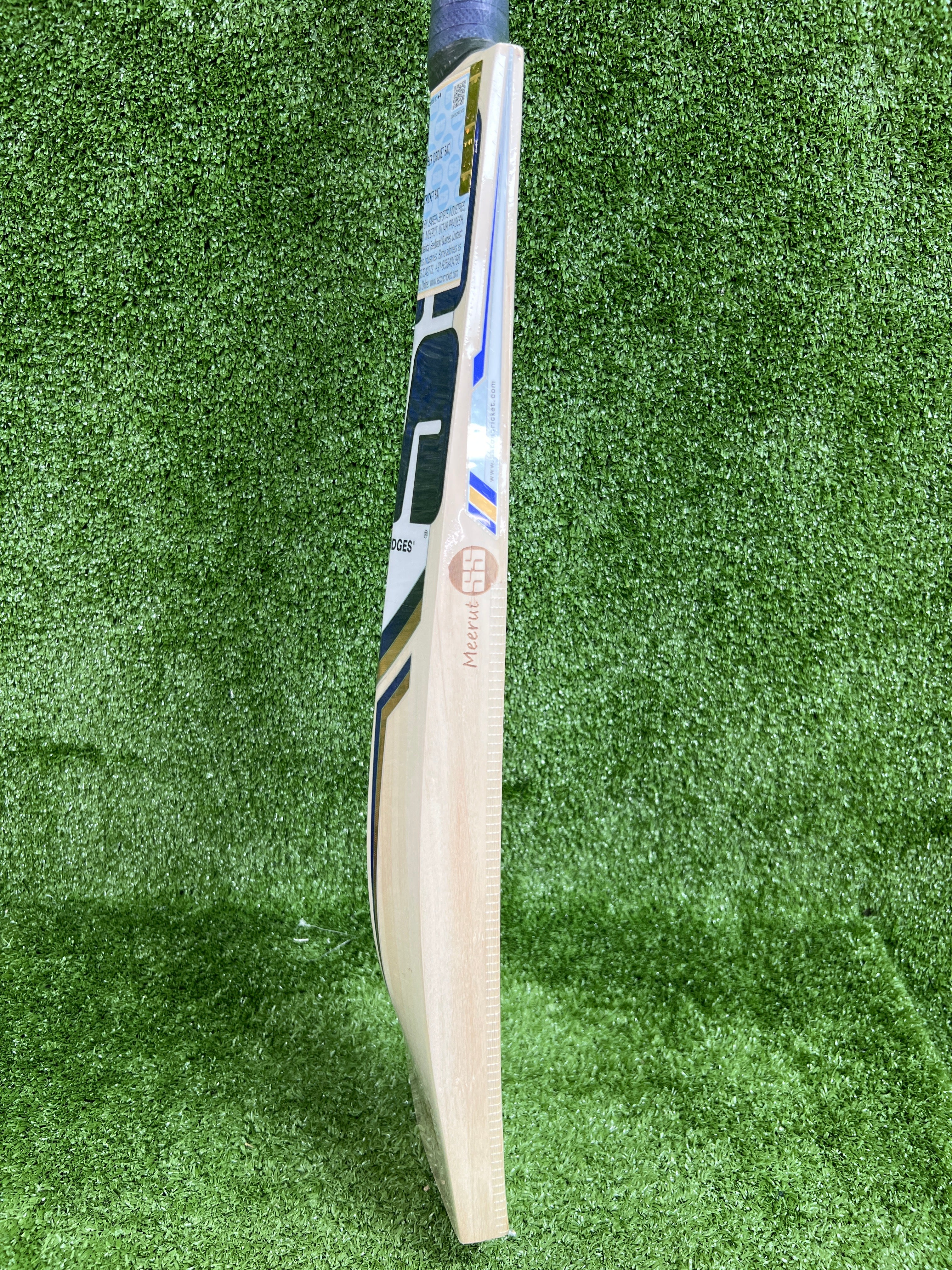 Side profile of SS Sky Bat with massive concave edges for 360-degree power hitting