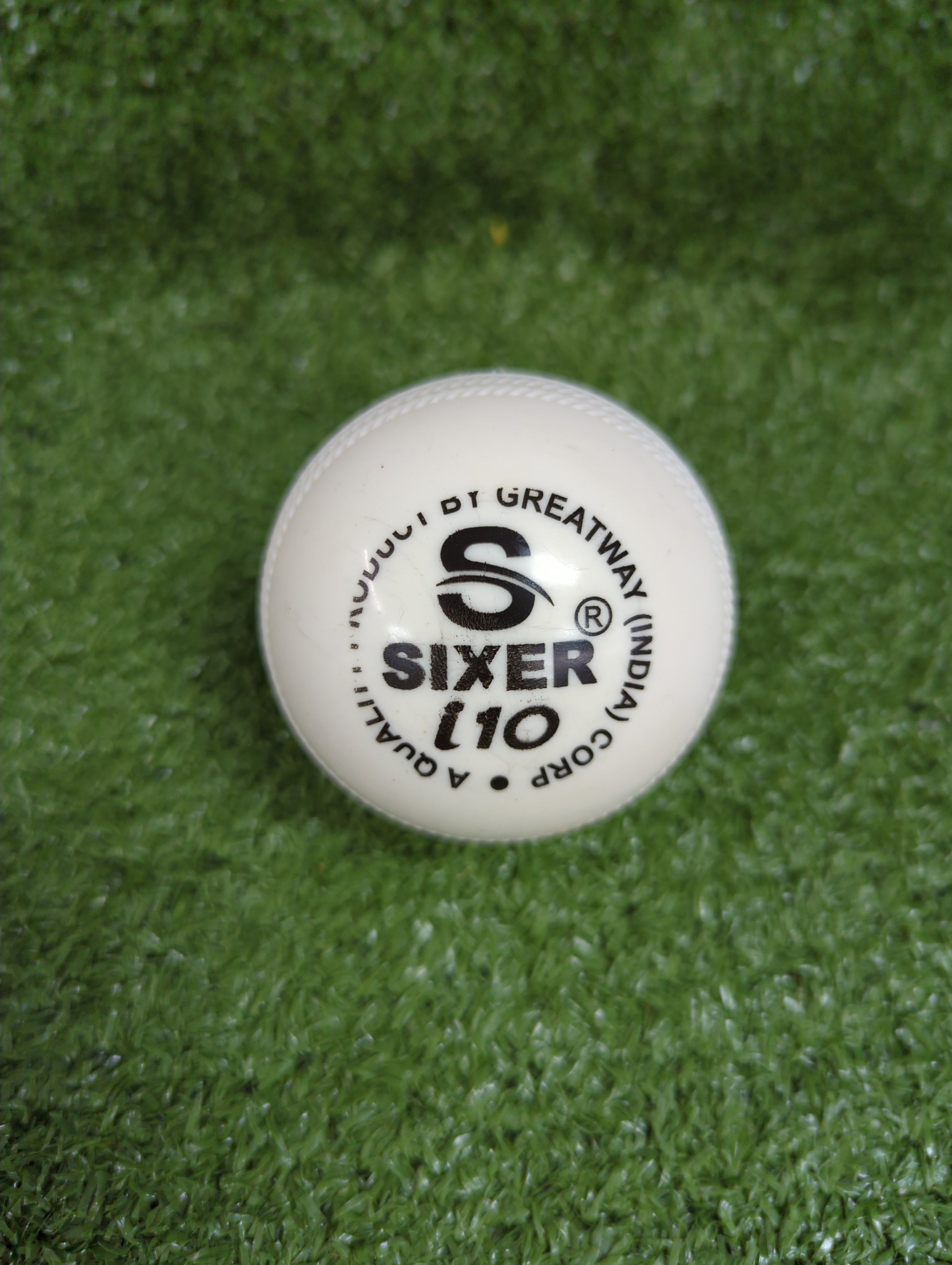 Sixer Windball I10 Cricket Rubber Ball (120 Grams) - White - Front