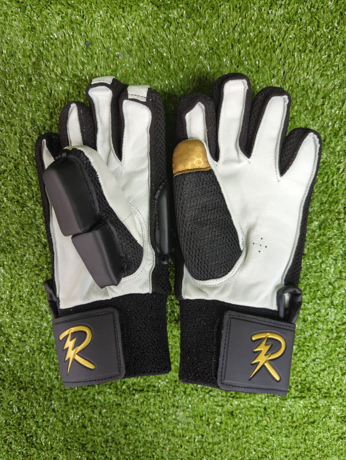 Raydn Master Junior / Youth Cricket Batting Gloves Raydn