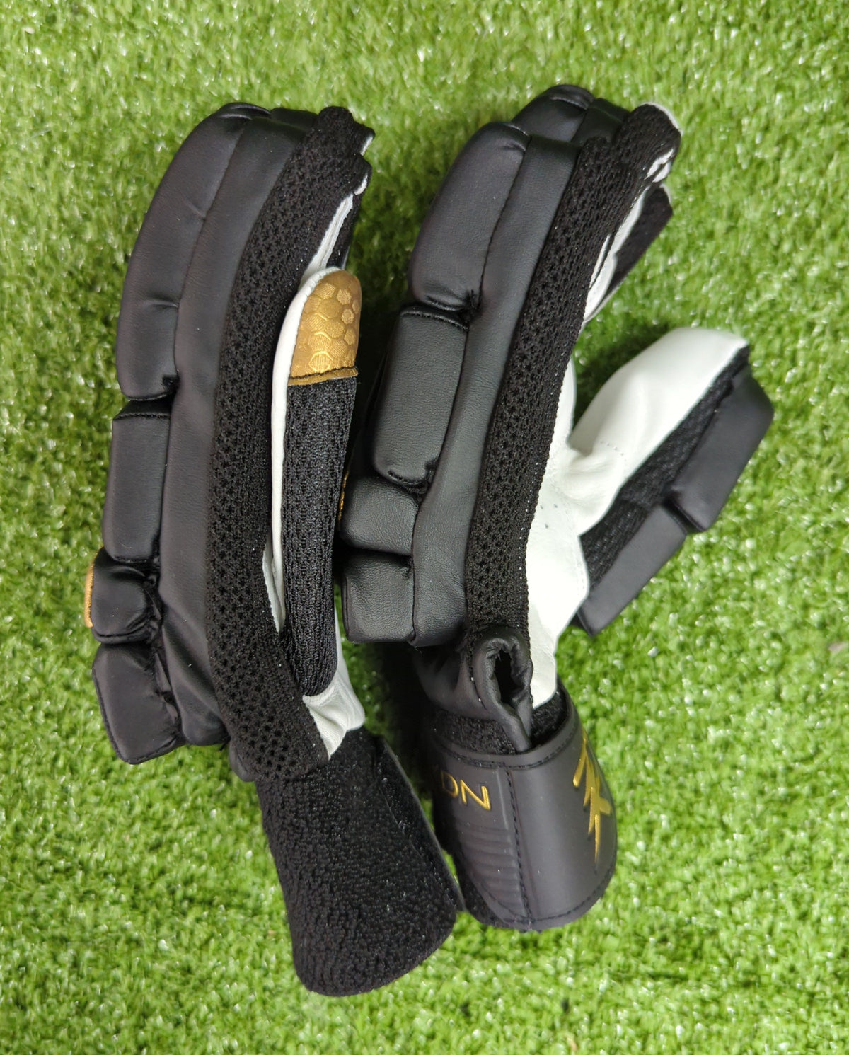 Raydn Master Junior / Youth Cricket Batting Gloves Raydn