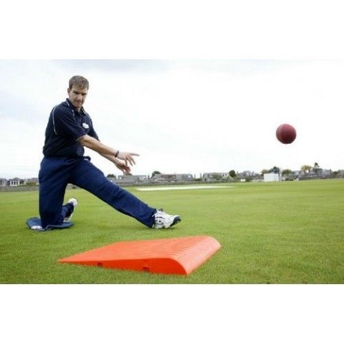 Portable fielding aid for sharpening reflexes and mastering slip catches or goalie saves.
