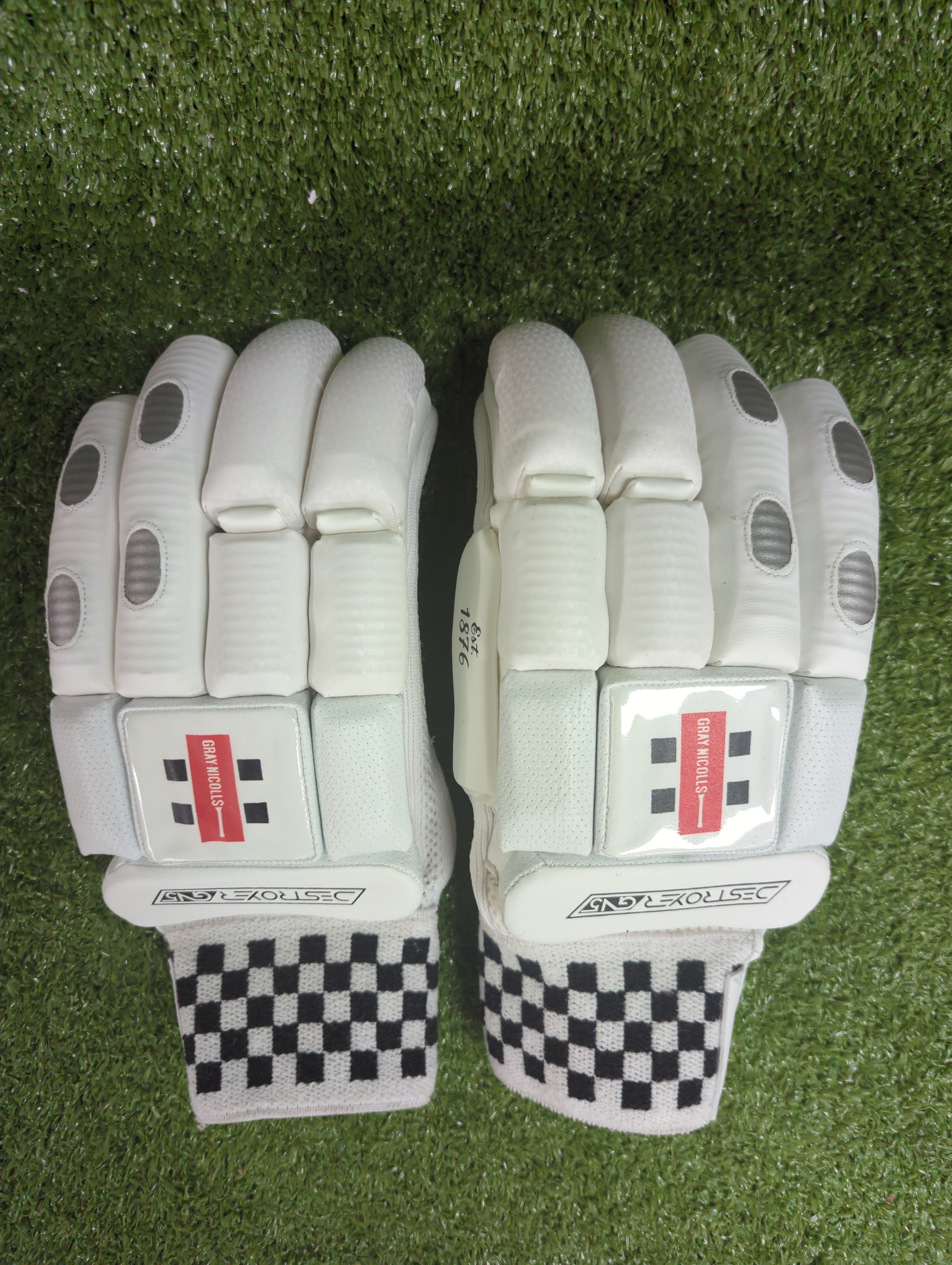 Gray-Nicolls GN5 Destroyer Adult Cricket Batting Gloves showing the multi-sectioned interlocking design and leather palm.