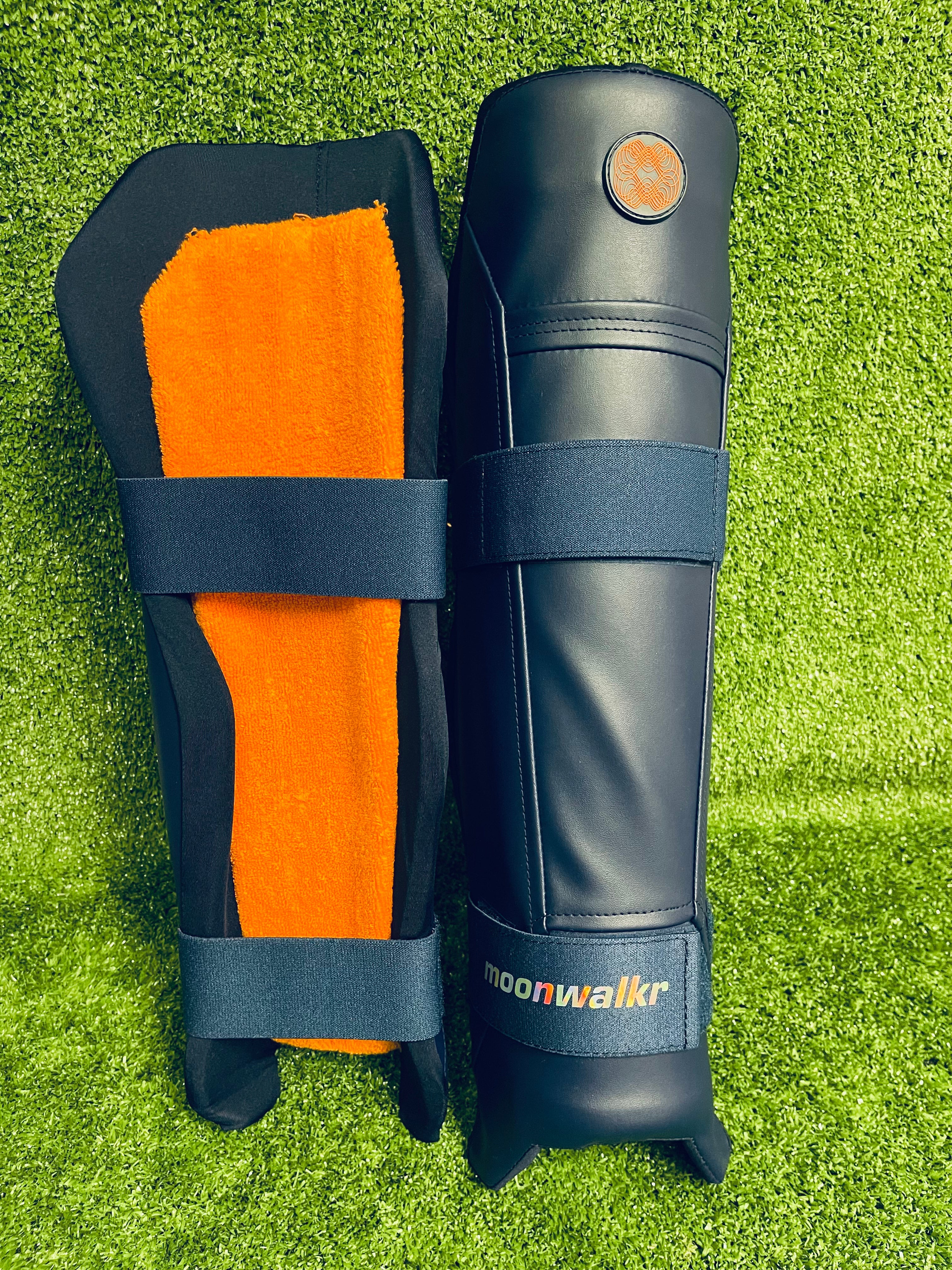 Moonwalkr Junior / Youth Wicket Keeping Pads 2.0