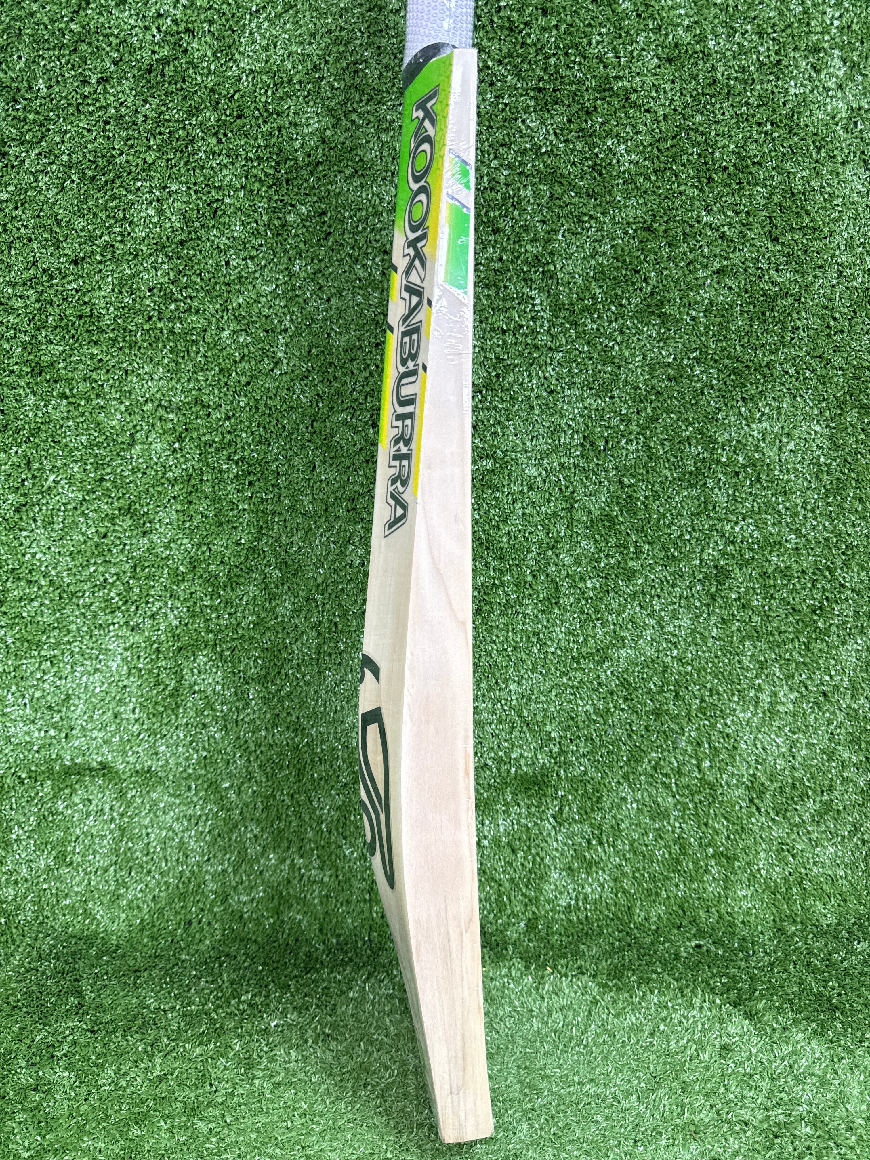 Close up side view showing the thick edges and tapered square toe of the Kookaburra Shadow bat.