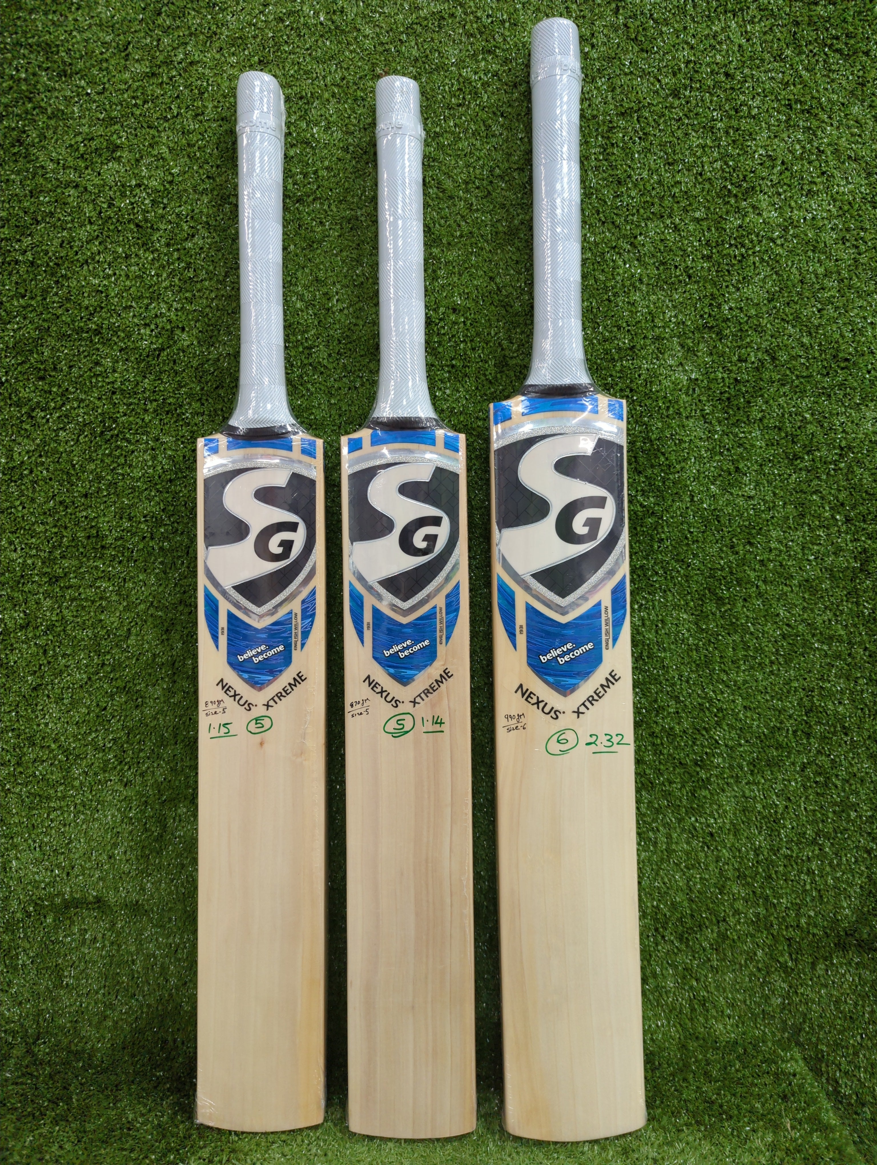 SG Nexus Xtreme Junior / Youth Cricket Bat