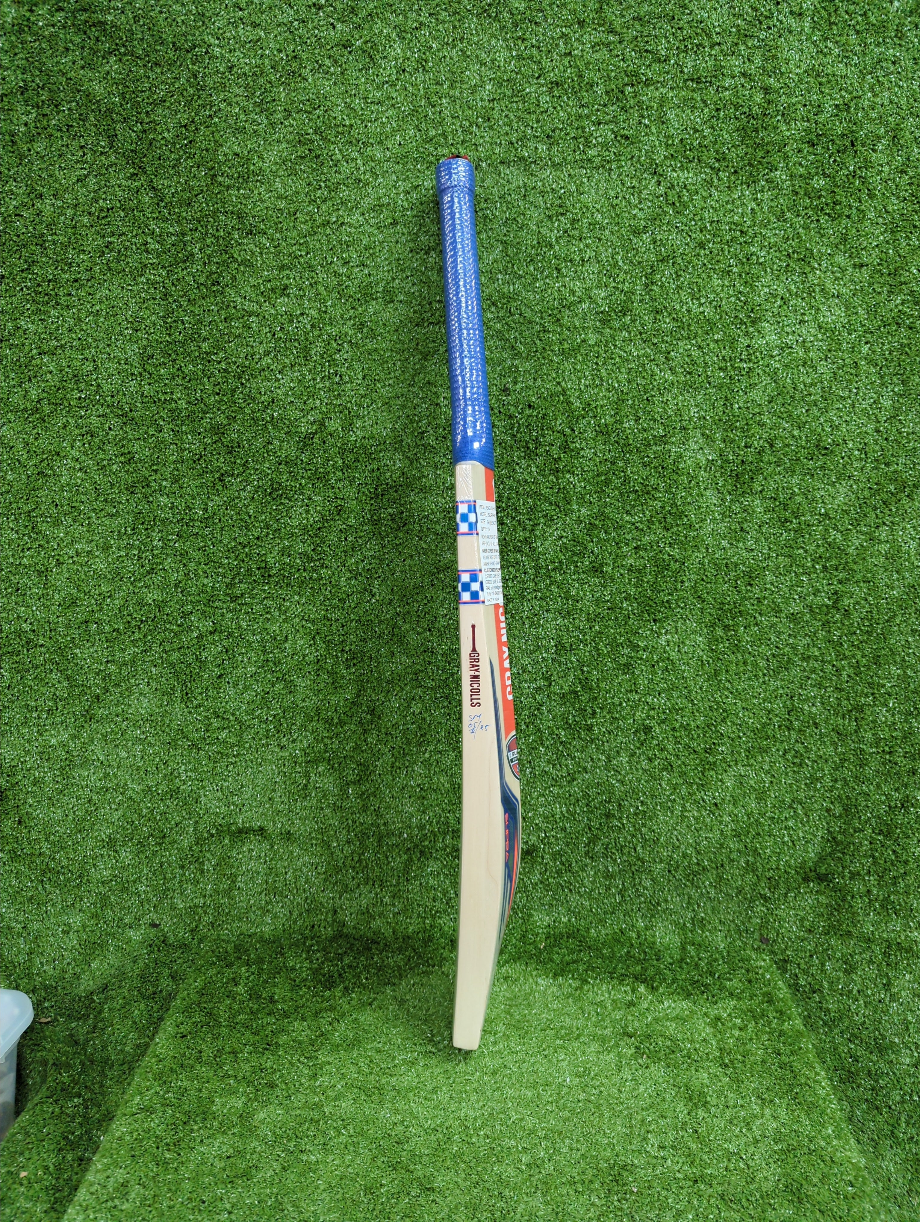 Gray-Nicolls Supra Beast 2.0 Edition English Willow Cricket Bat - Blue Sticker