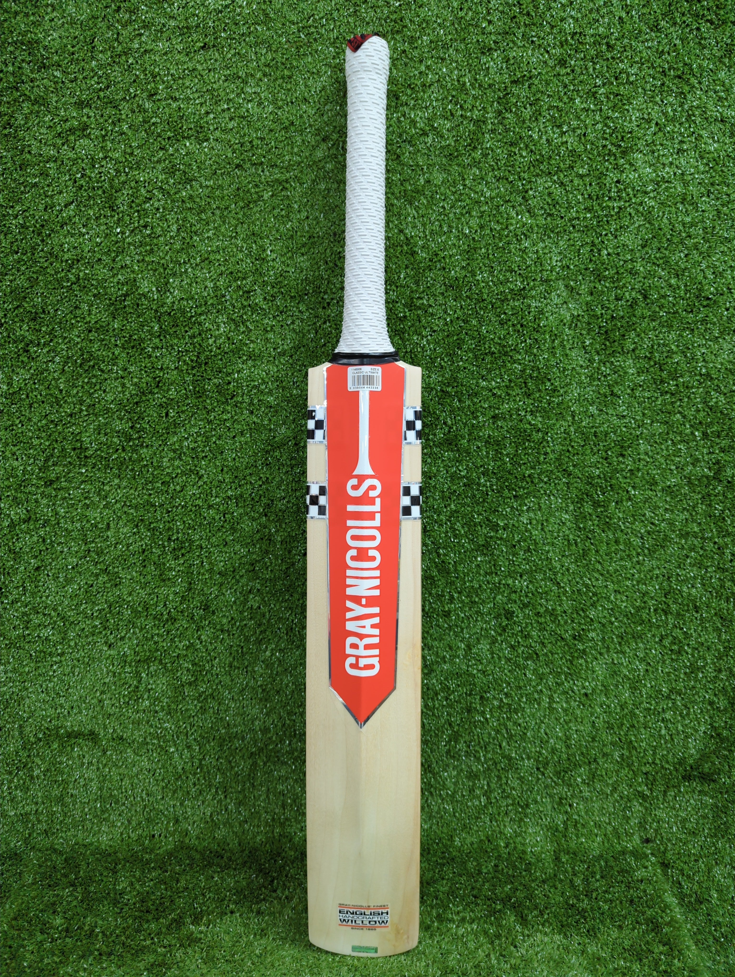 Gray-Nicolls Classic Ultimate Range Junior / Youth English Willow Cricket Bat