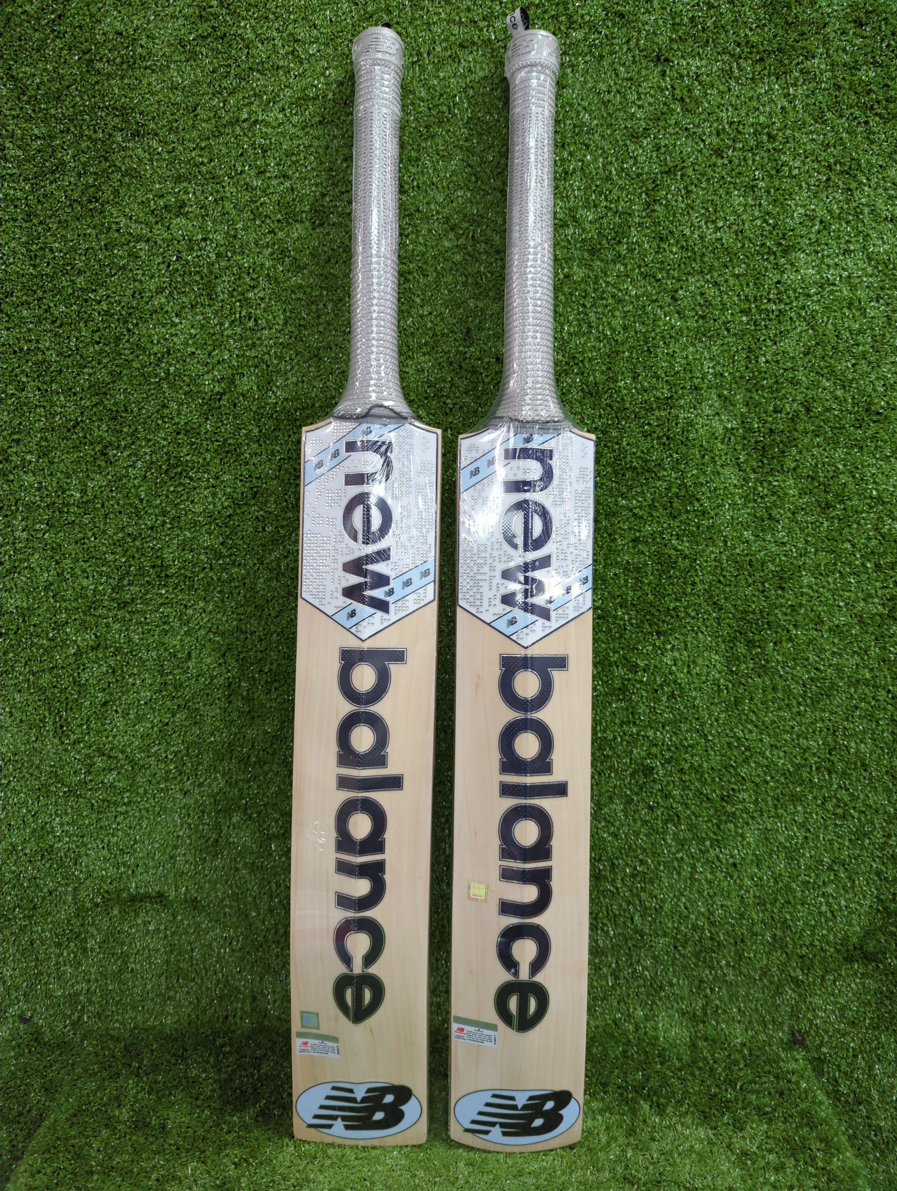 NB TC 700I Pro Adult English Willow Cricket Bat