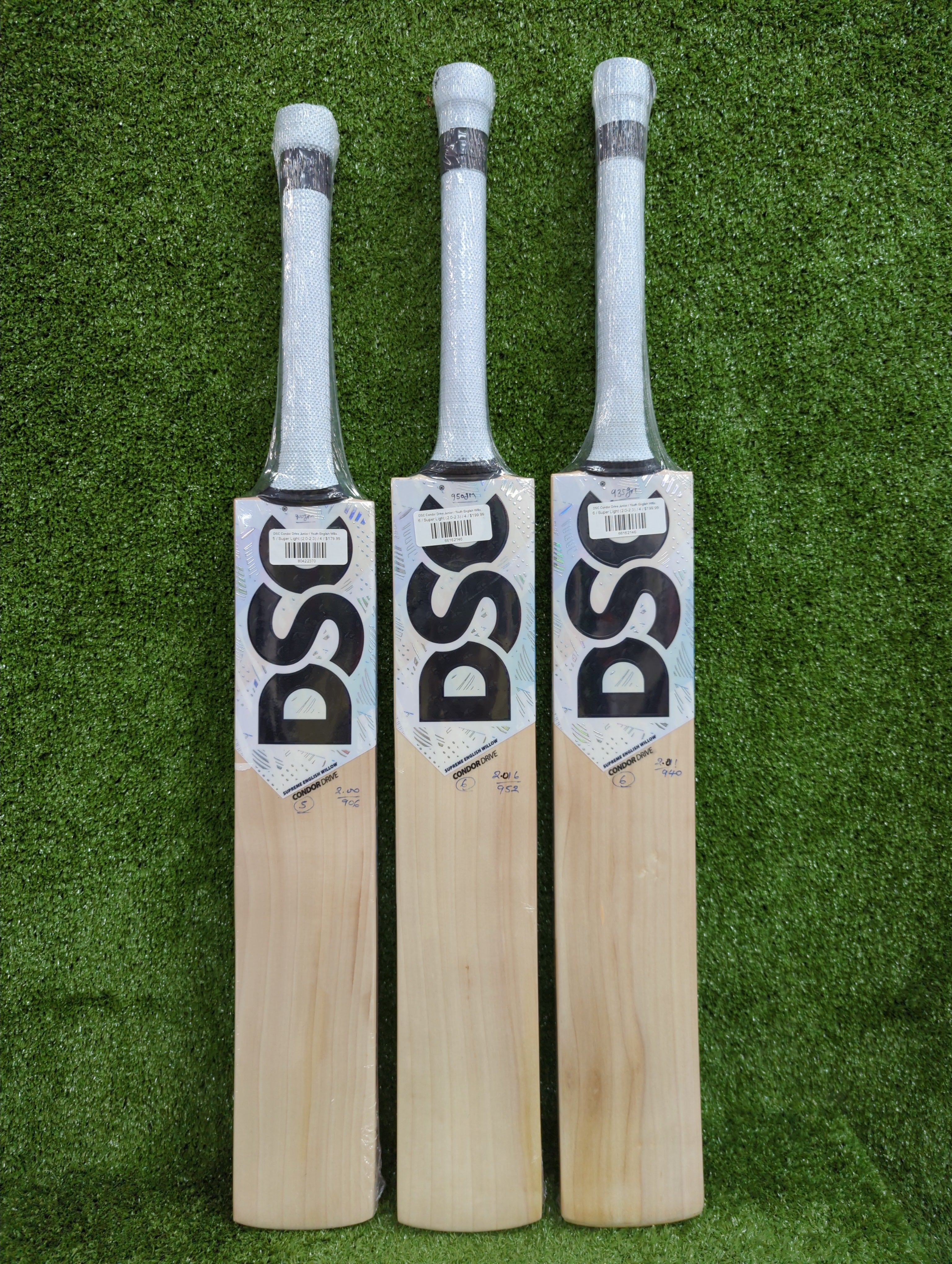DSC Condor Drive Junior / Youth English Willow Cricket Bat