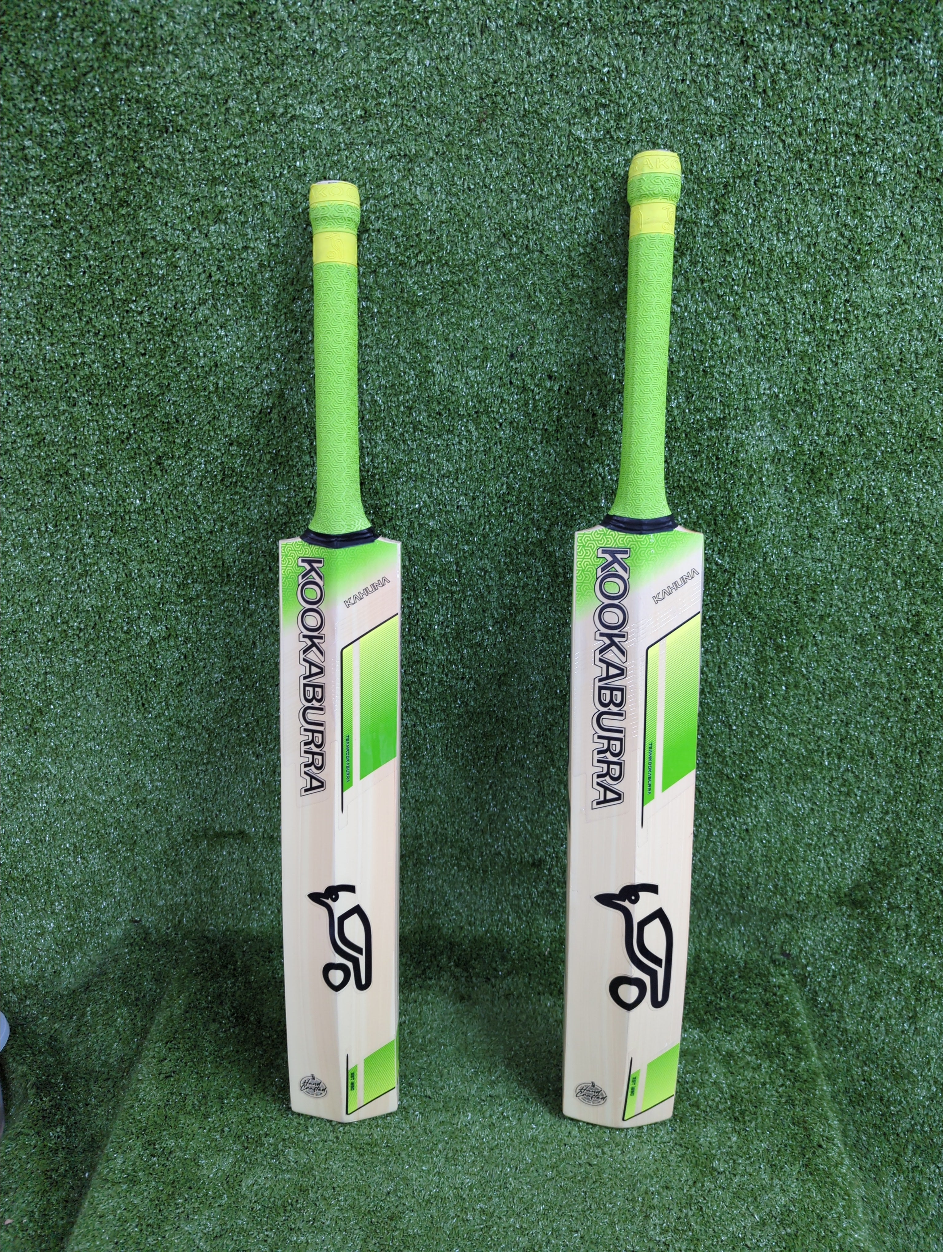 Kookaburra Kahuna 6.5 Junior / Youth English Willow Cricket Bat