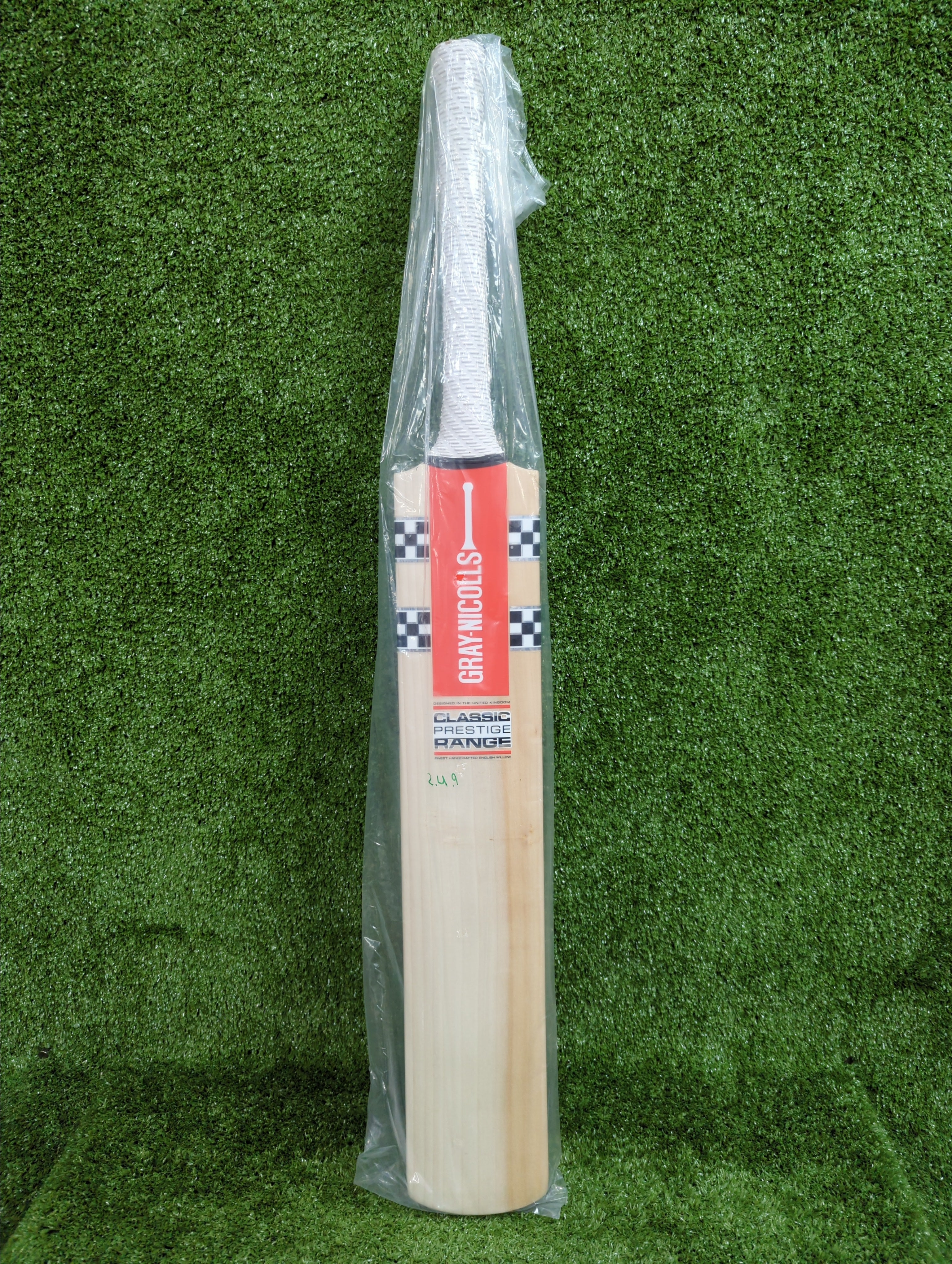 Gray-Nicolls Classic Prestige Range Youth Harrow English Willow Cricket Bat