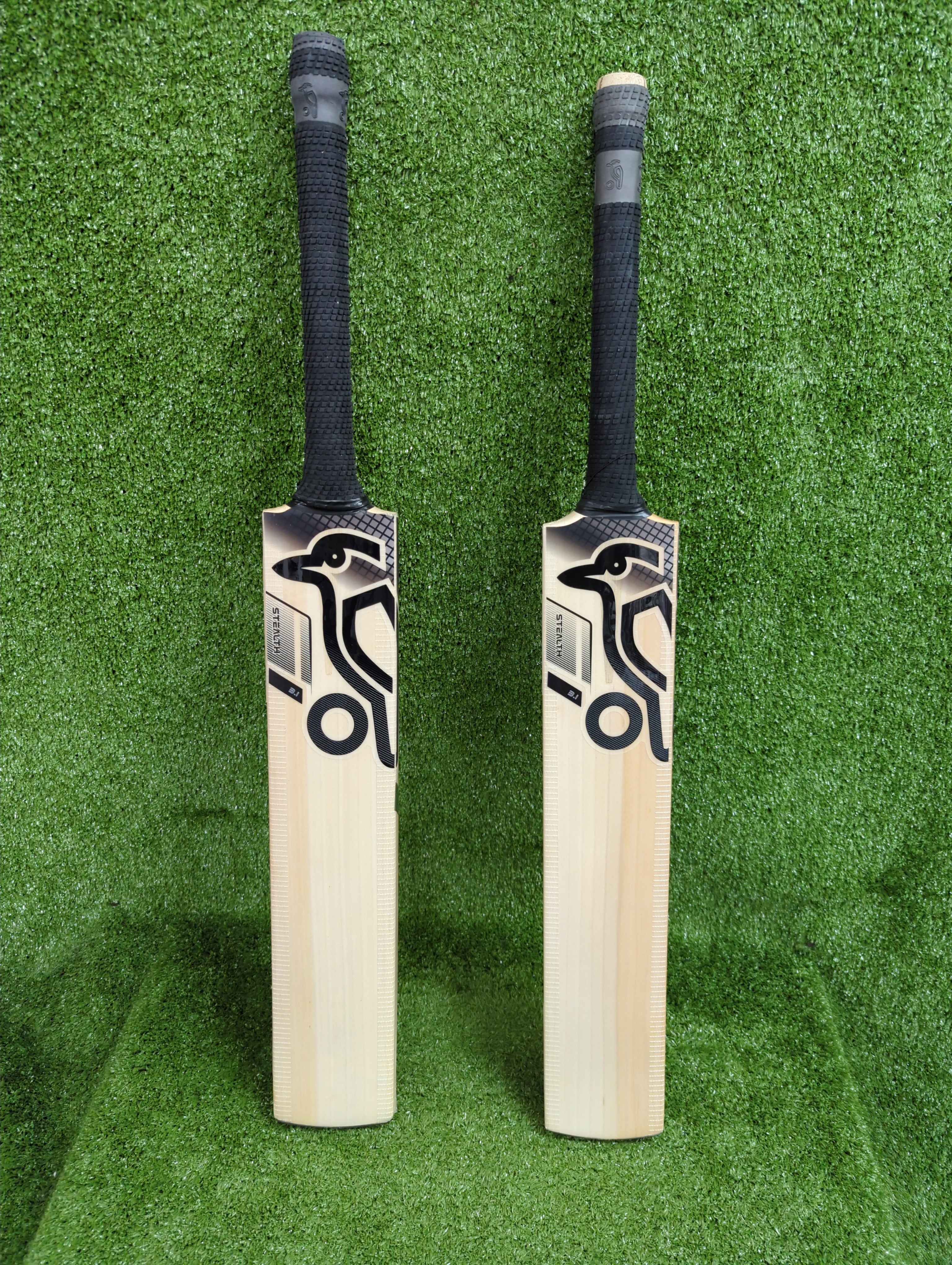 Kookaburra Stealth 3.1 Junior / Youth English Willow Cricket Bat