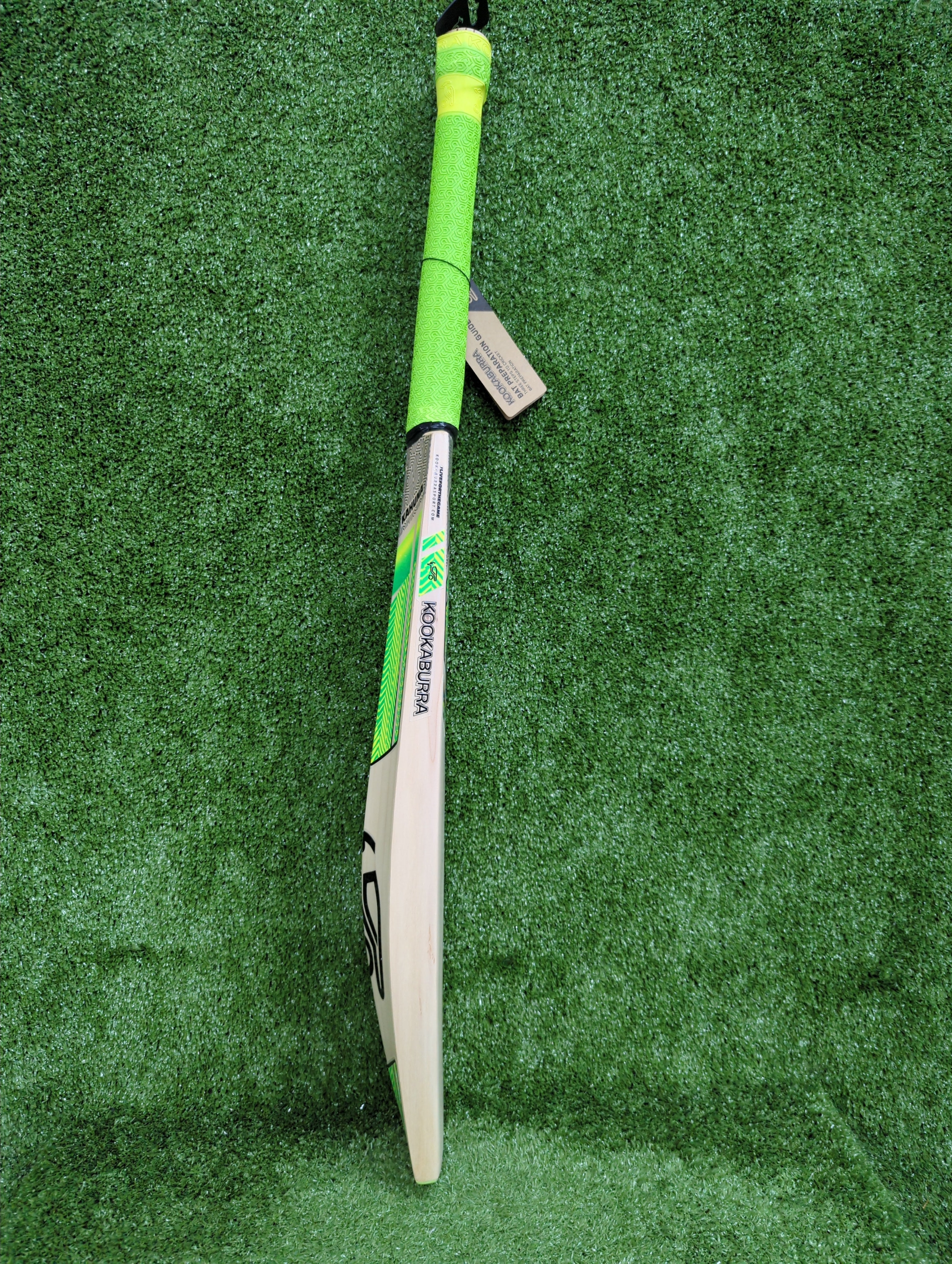Kookaburra Kahuna Pro 3.1 Icon English Willow Cricket Bat