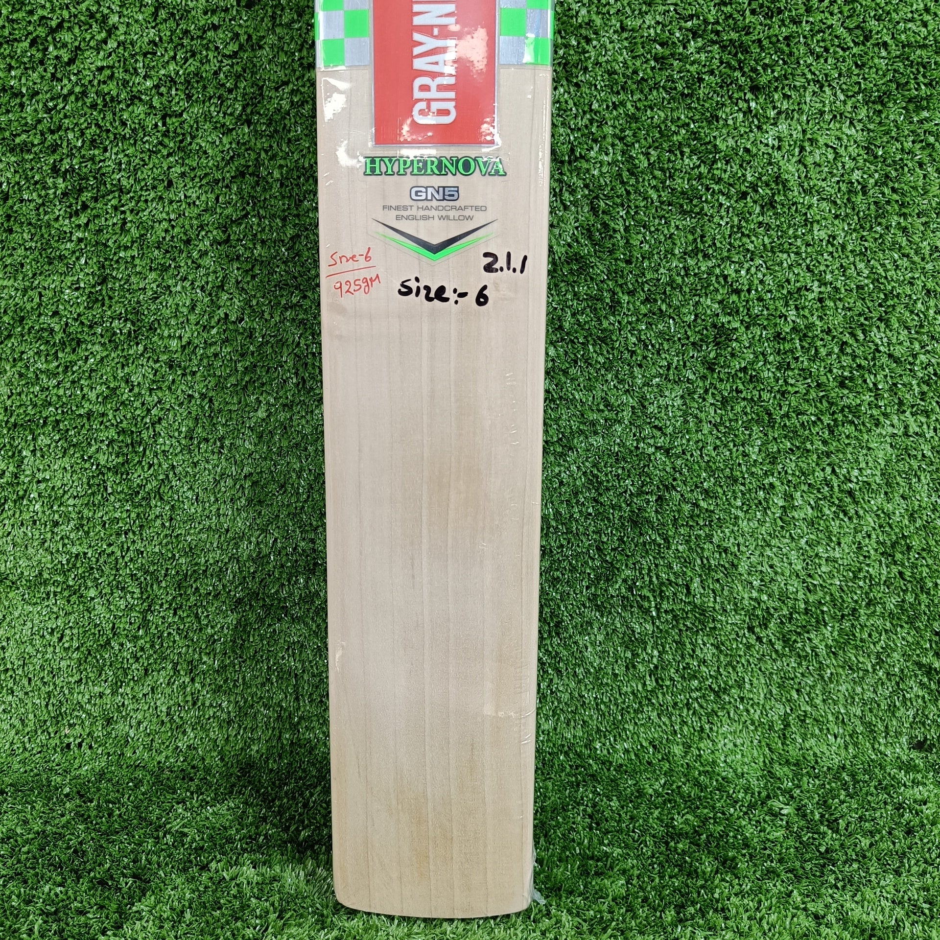 Gray-Nicolls 5 HyperNova Junior / Youth Limited Edition English Willow Cricket Bat