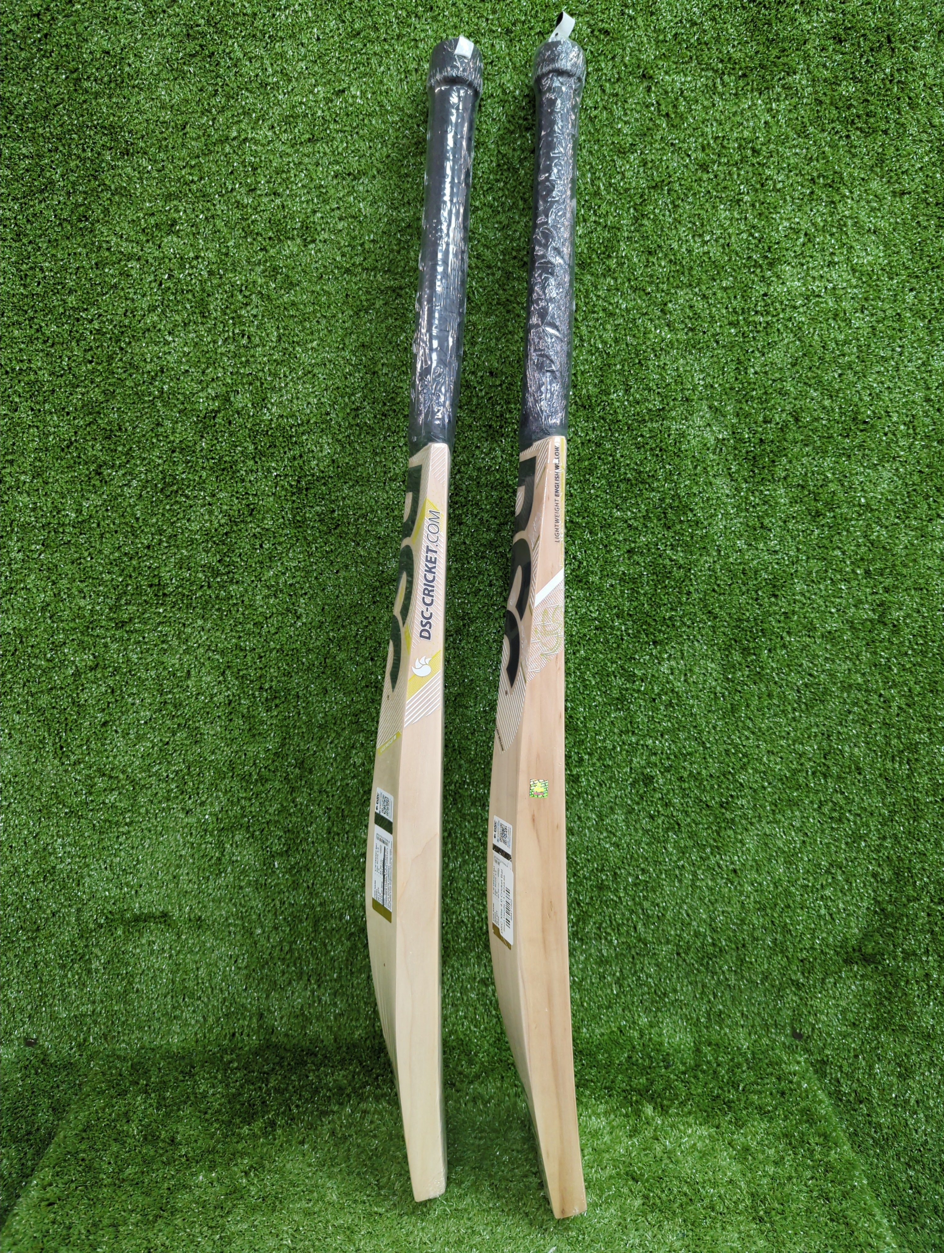 DSC Xlite 4.0 English Willow Cricket Bat