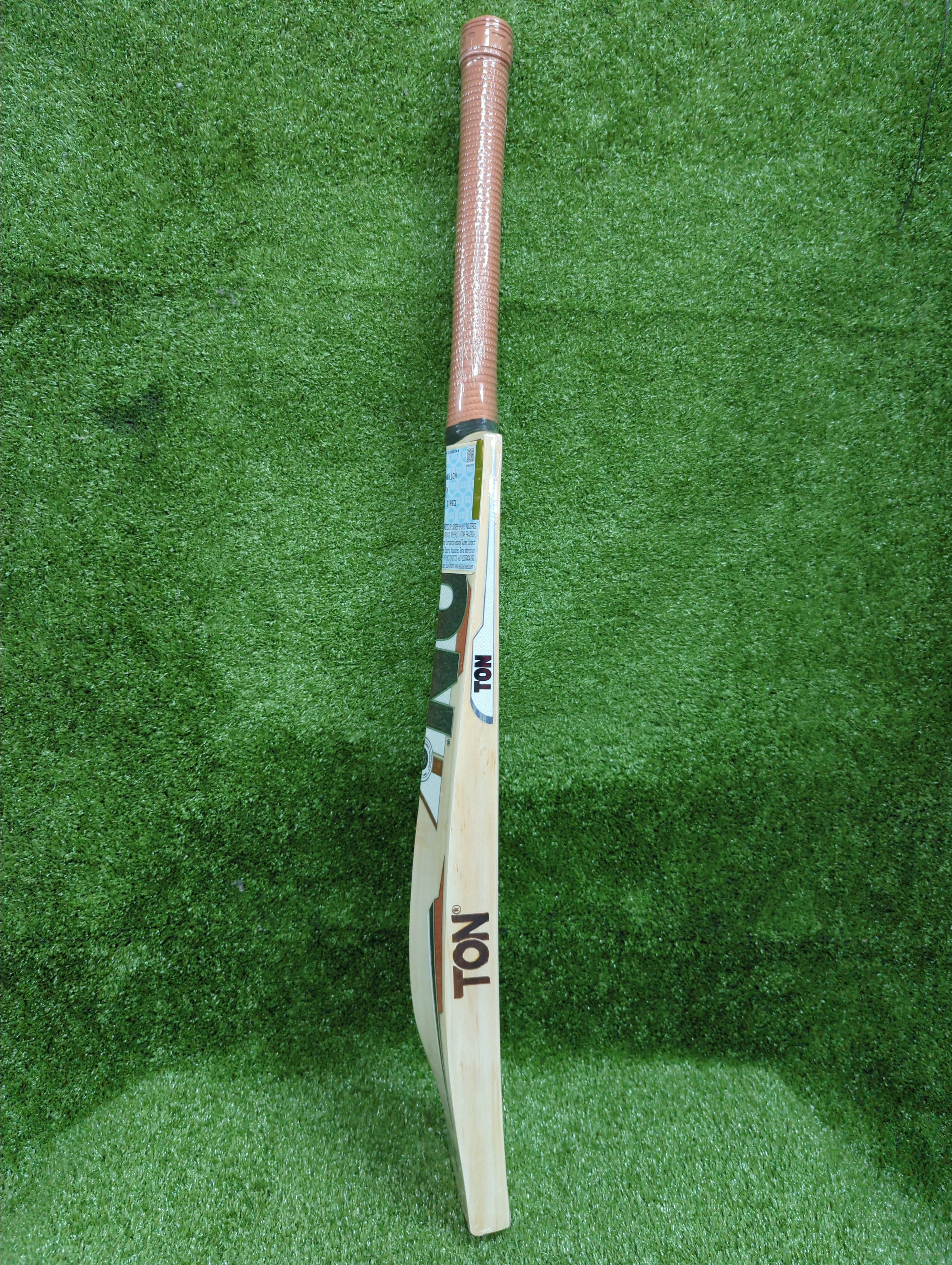 SS Ton Gutsy English Willow Cricket Bat Long Blade SS