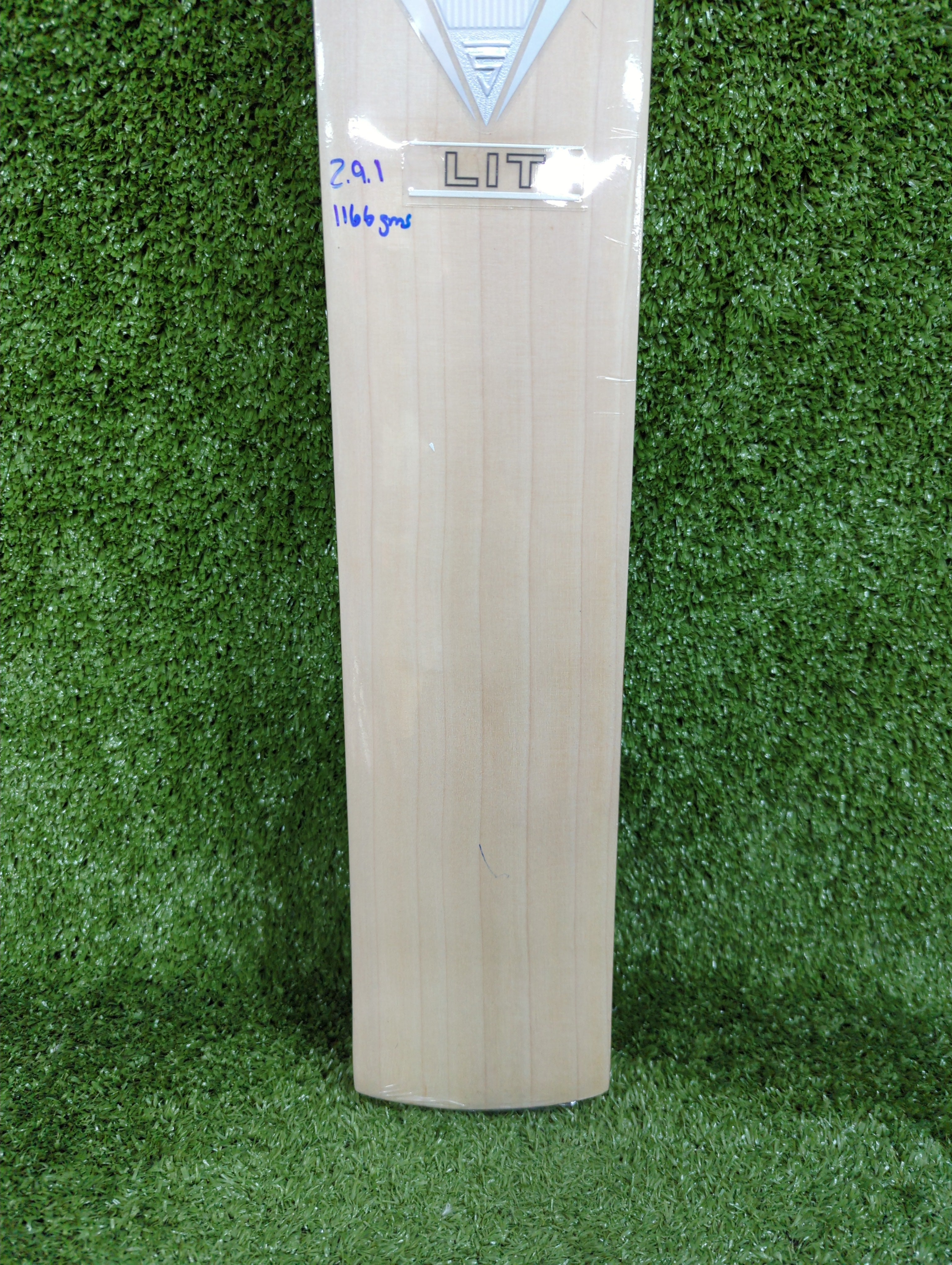 Versant Lit English Willow Cricket Bat - side view - TopCricketStore