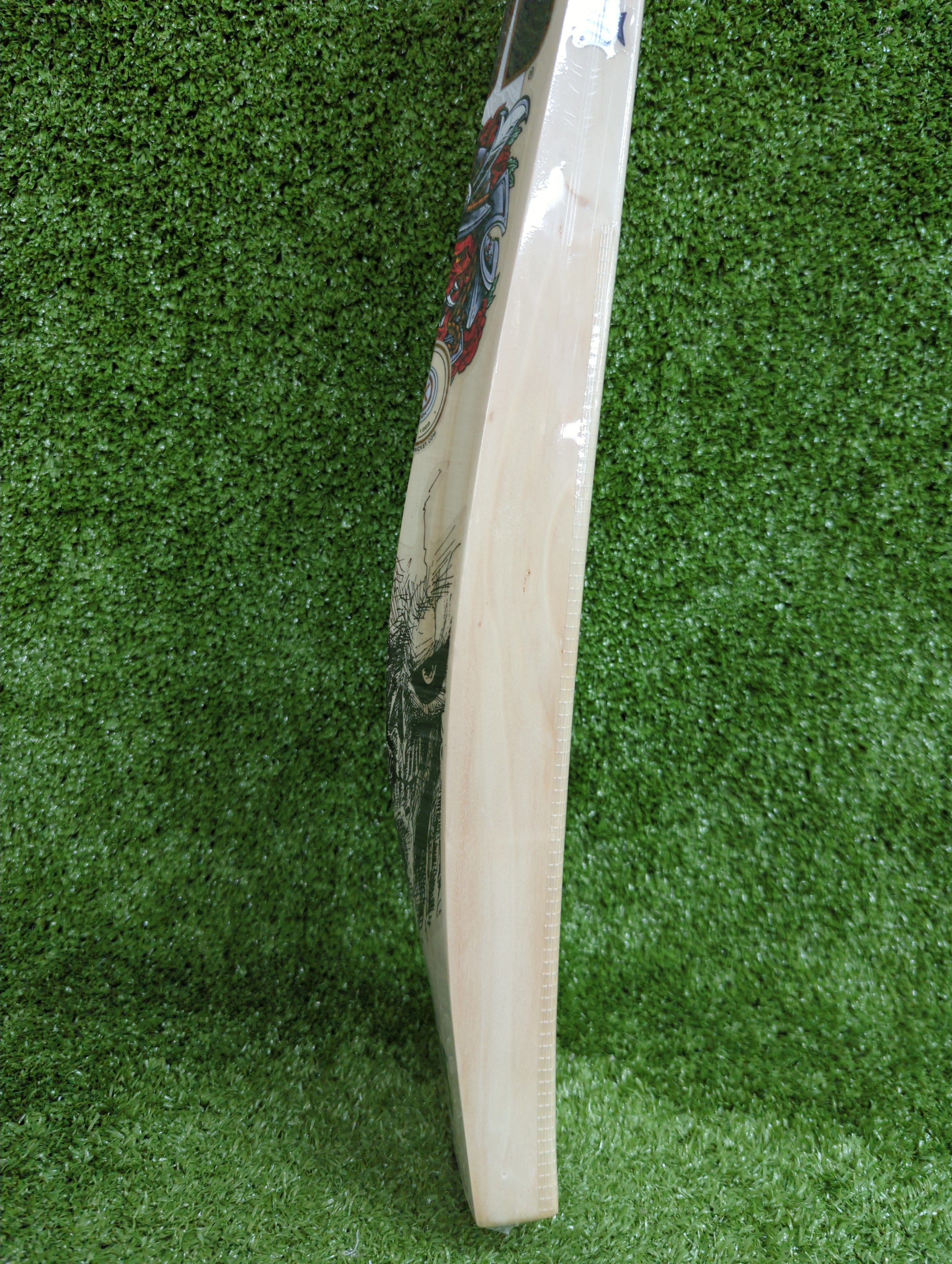 SS Devils Super Six Red Premium Kashmir Willow Cricket Bat