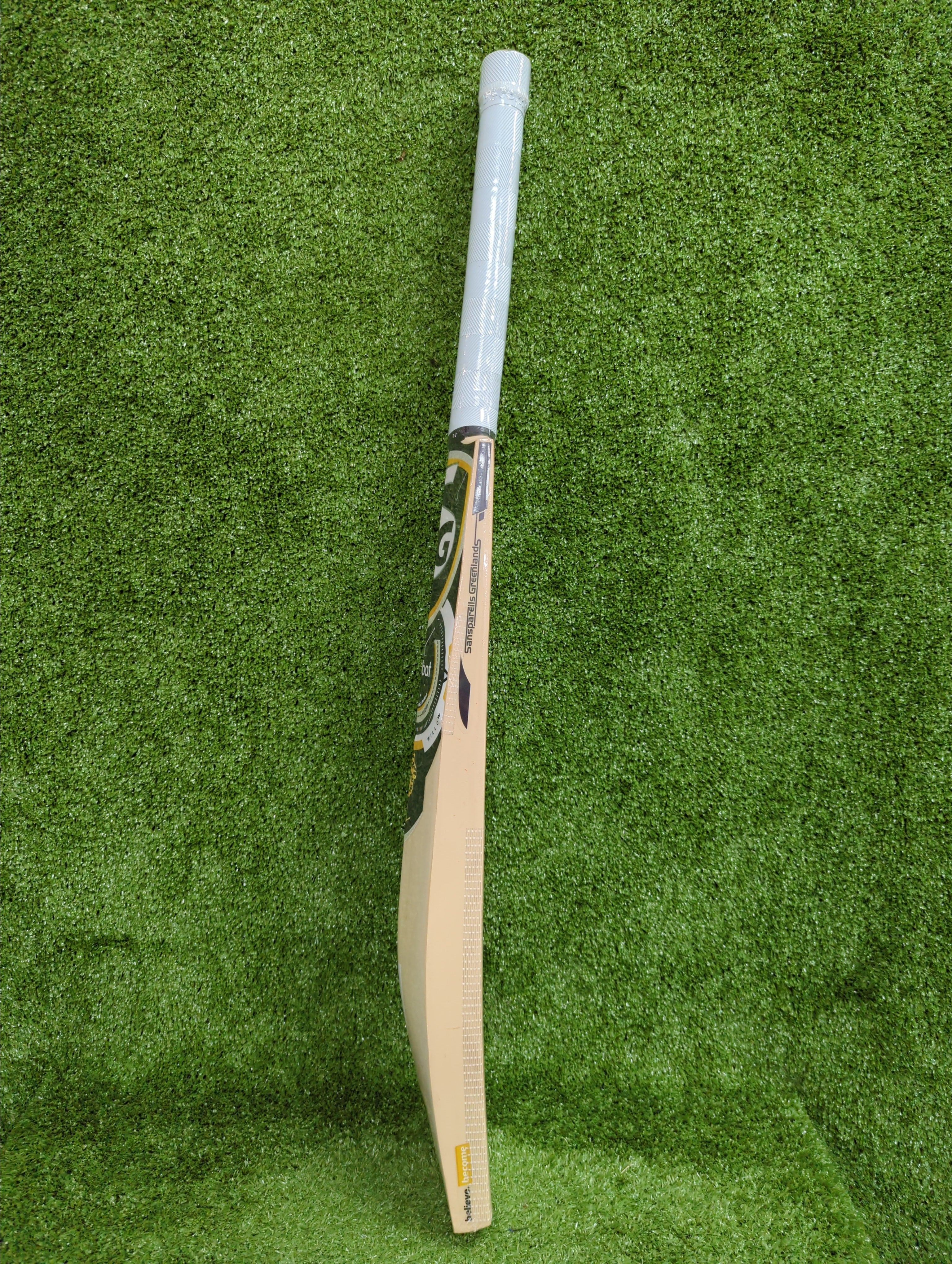 SG HP 250 English Willow Cricket Bat with STR8Bat Sensor