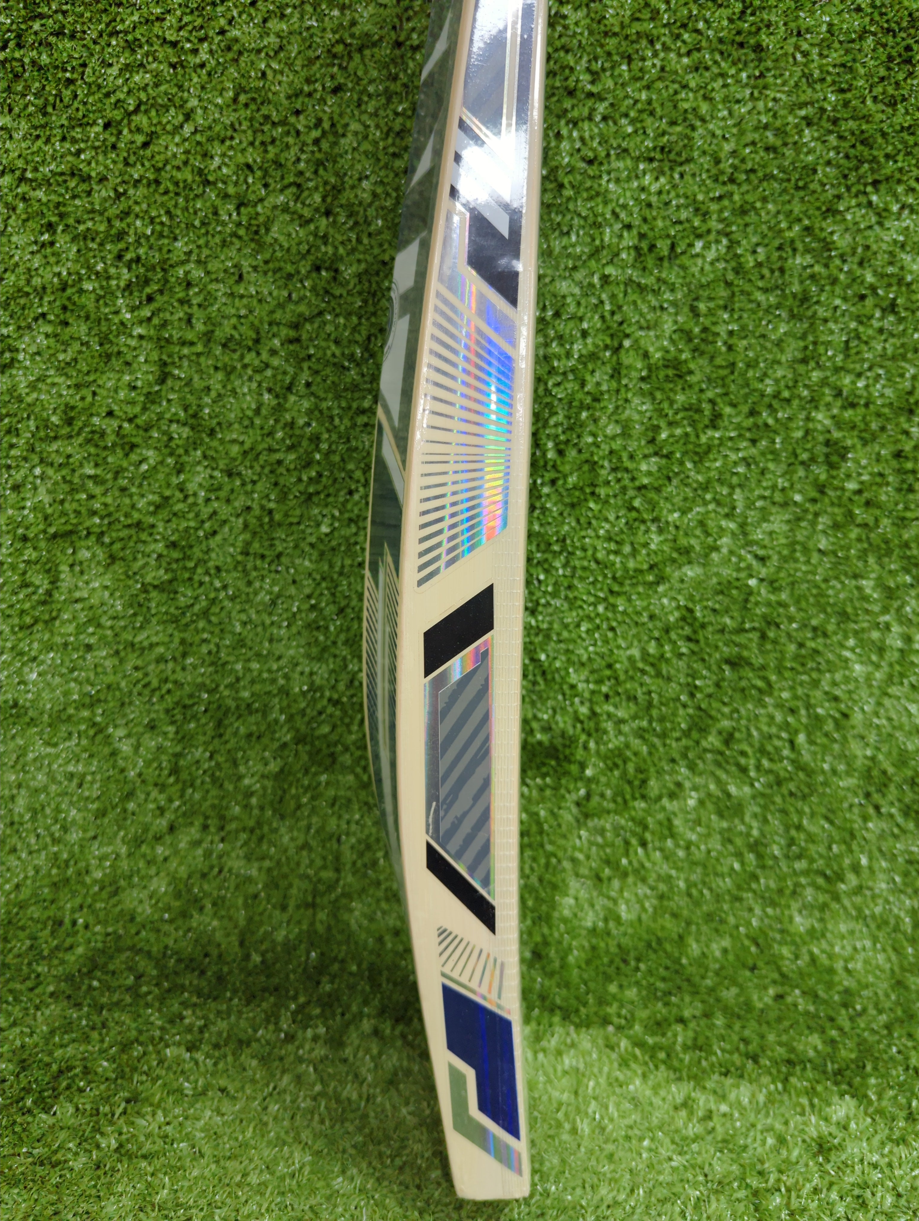 SS TON Super Kashmir Willow Cricket Bat