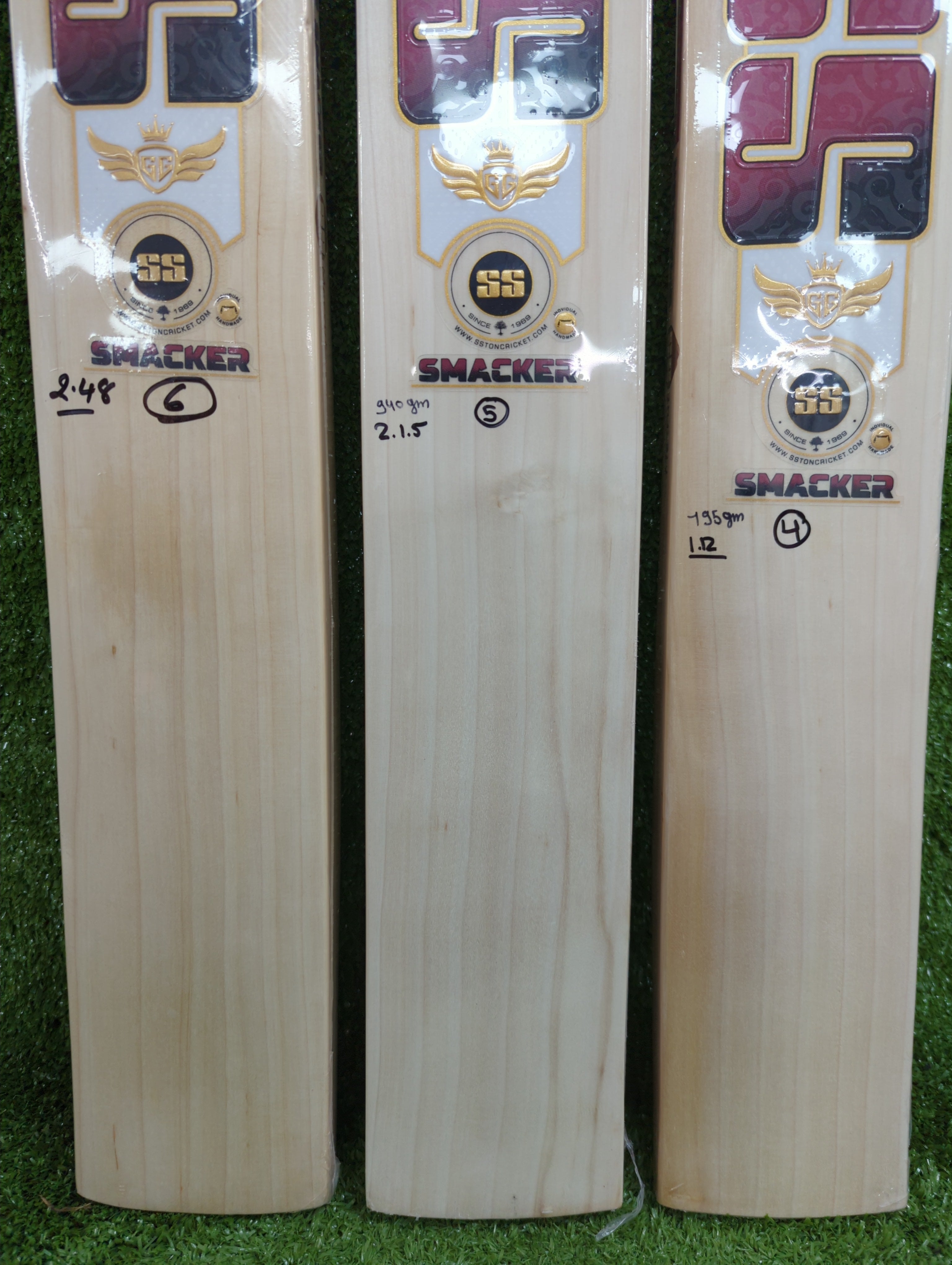 SS GG Smacker Junior / Youth Cricket Bat (Red Sticker)