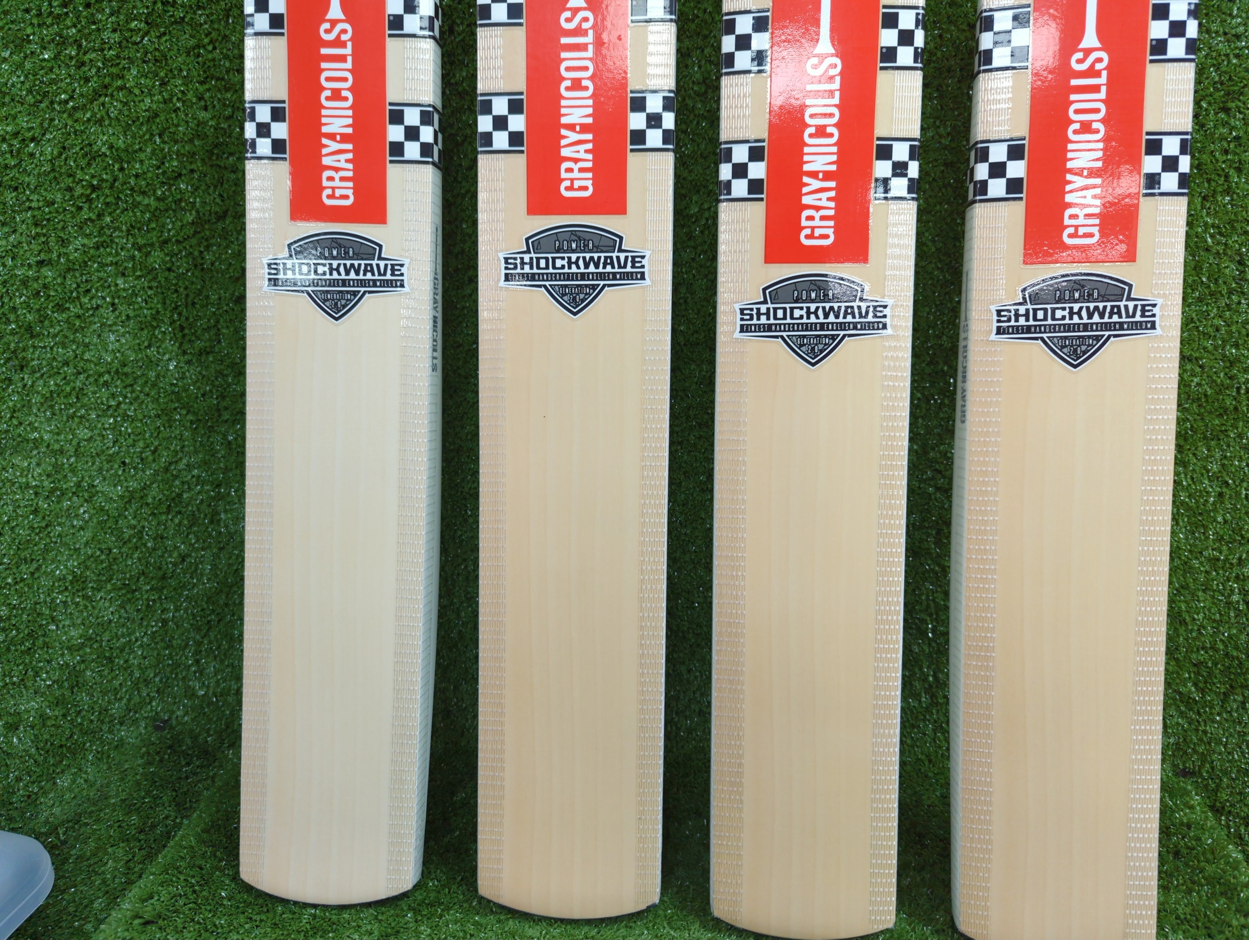 Gray-Nicolls Shockwave 2.0 Power Junior / Youth English Willow Cricket Bat