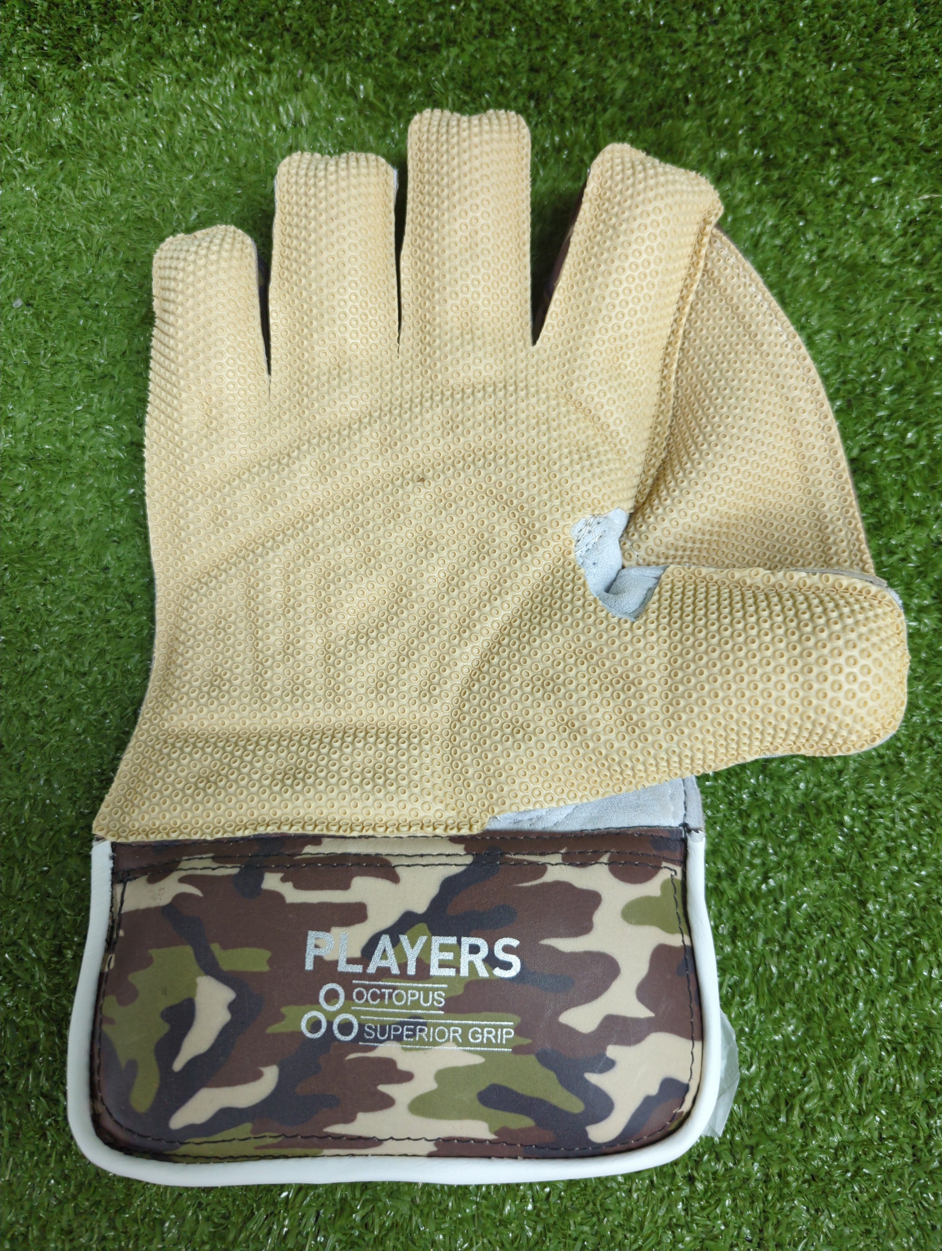 SS Players Cricket Wicket Keeping Gloves (Green Camo)