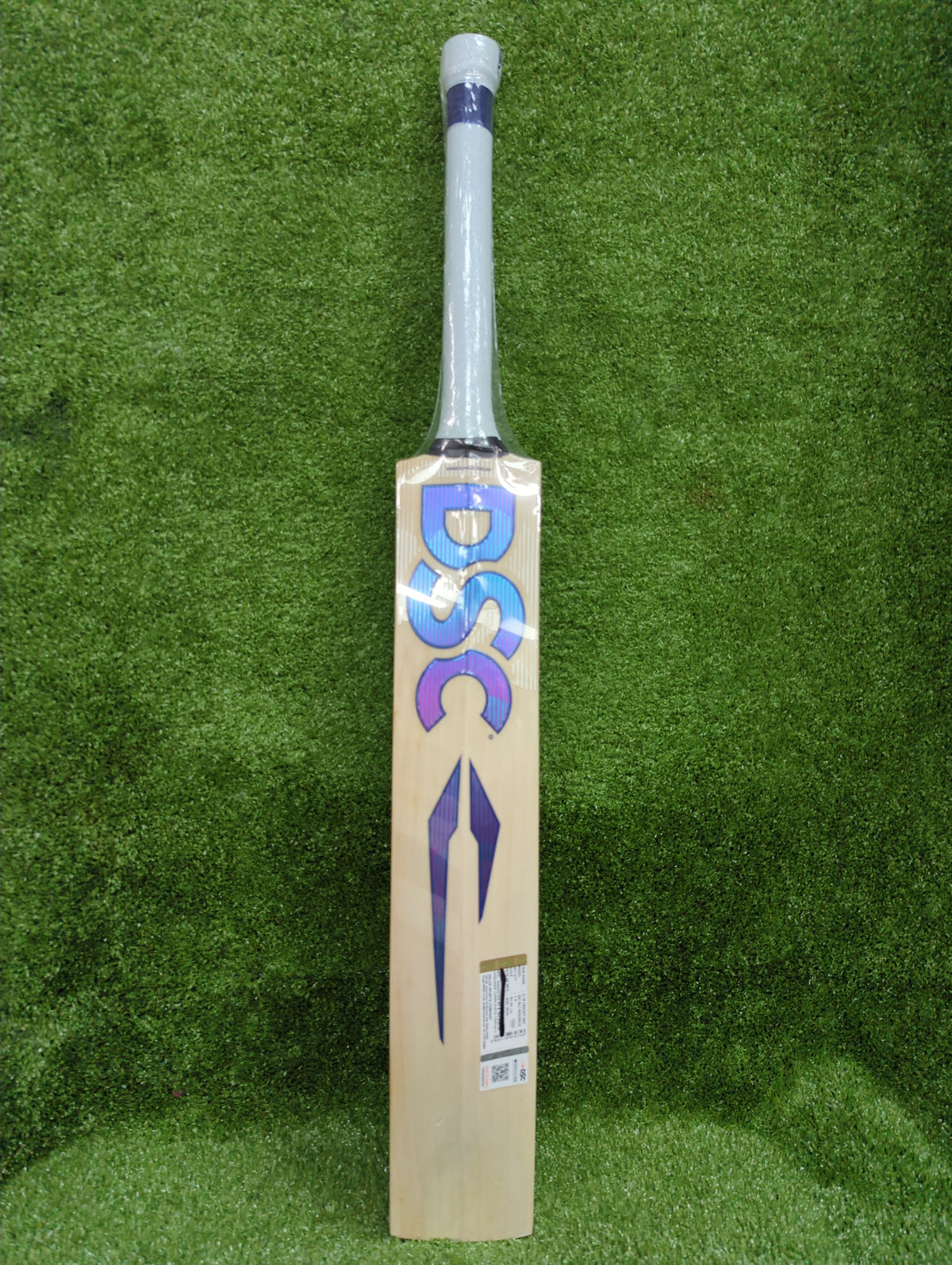 DSC Blu Maverick Adult English Willow Cricket Bat DSC