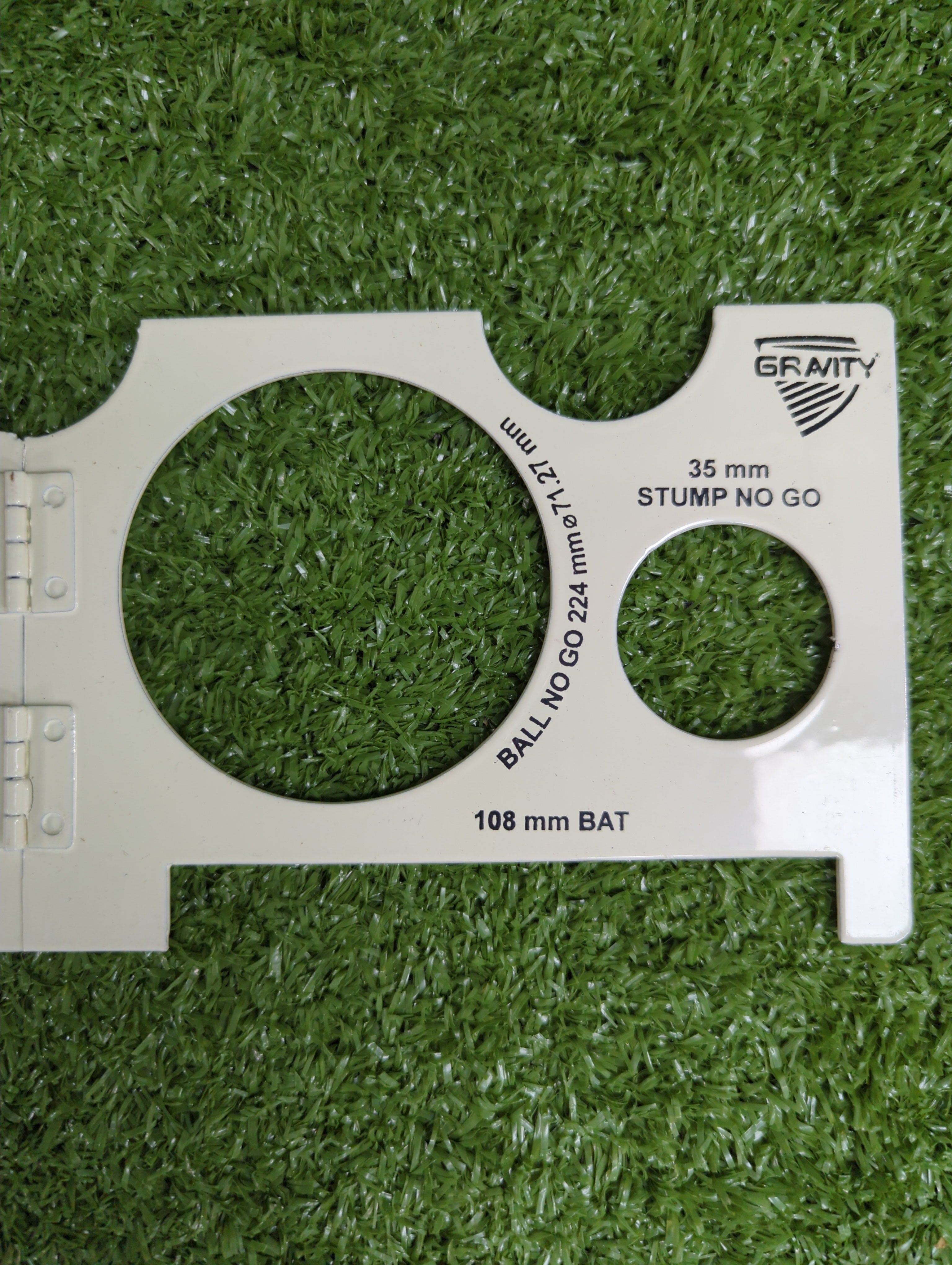 Raydn Umpire Ball Gauge by Raydn - back view - TopCricketStore
