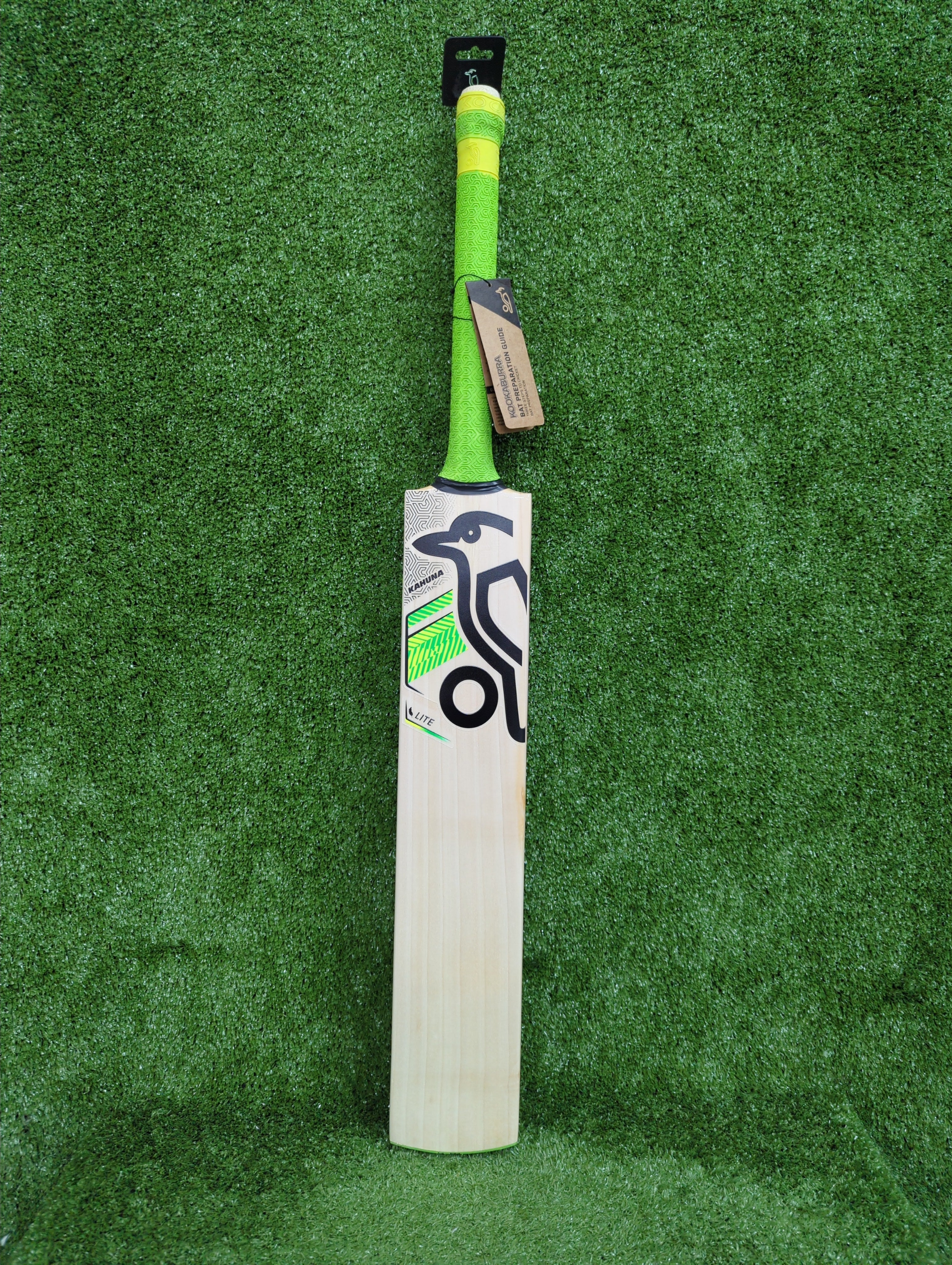 Kookaburra Kahuna Lite English Willow Cricket Bat