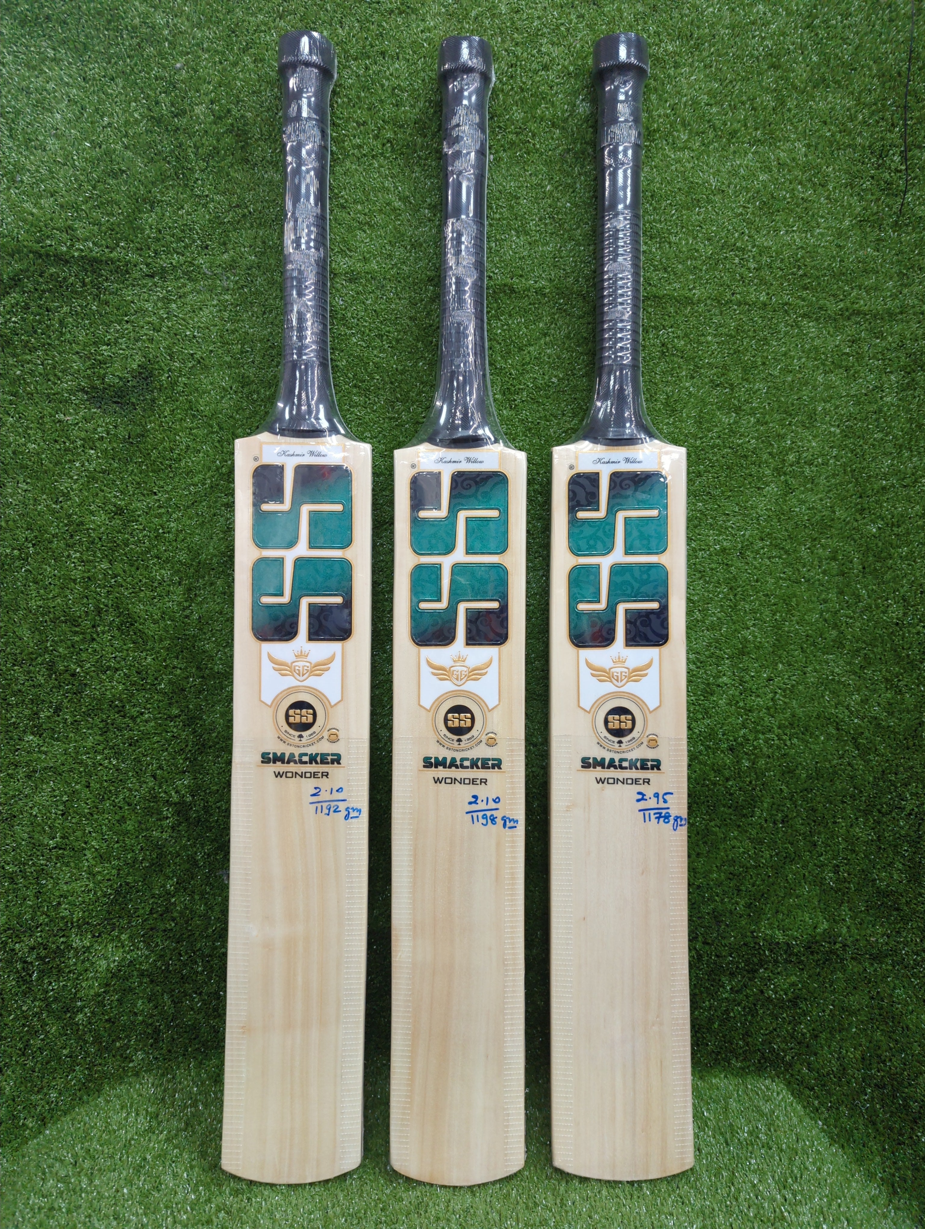SS GG Smacker Wonder Kashmir Willow Cricket Bat by SS - TopCricketStore