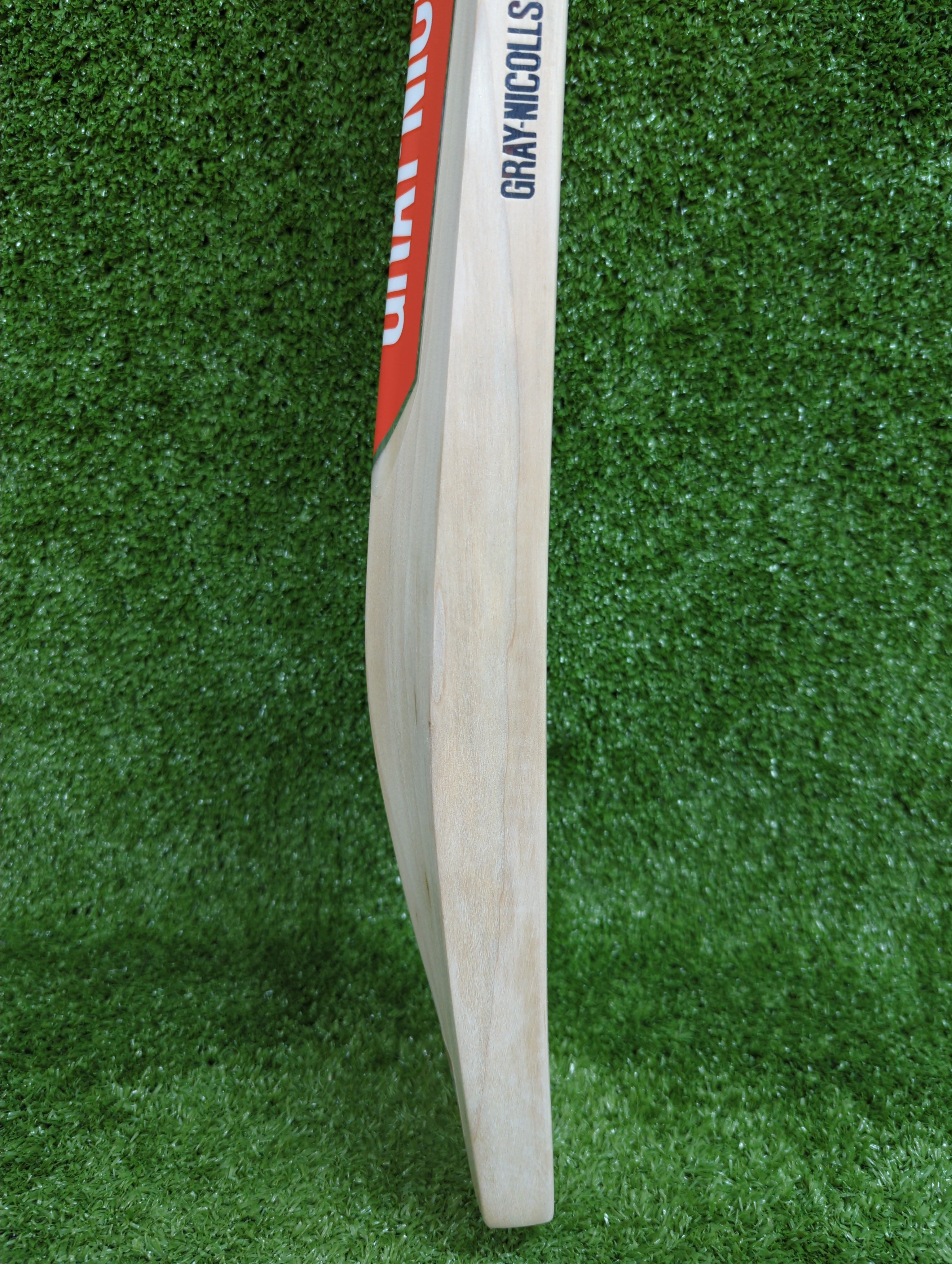 Gray-Nicolls Classic Select Range Adult English Willow Cricket Bat