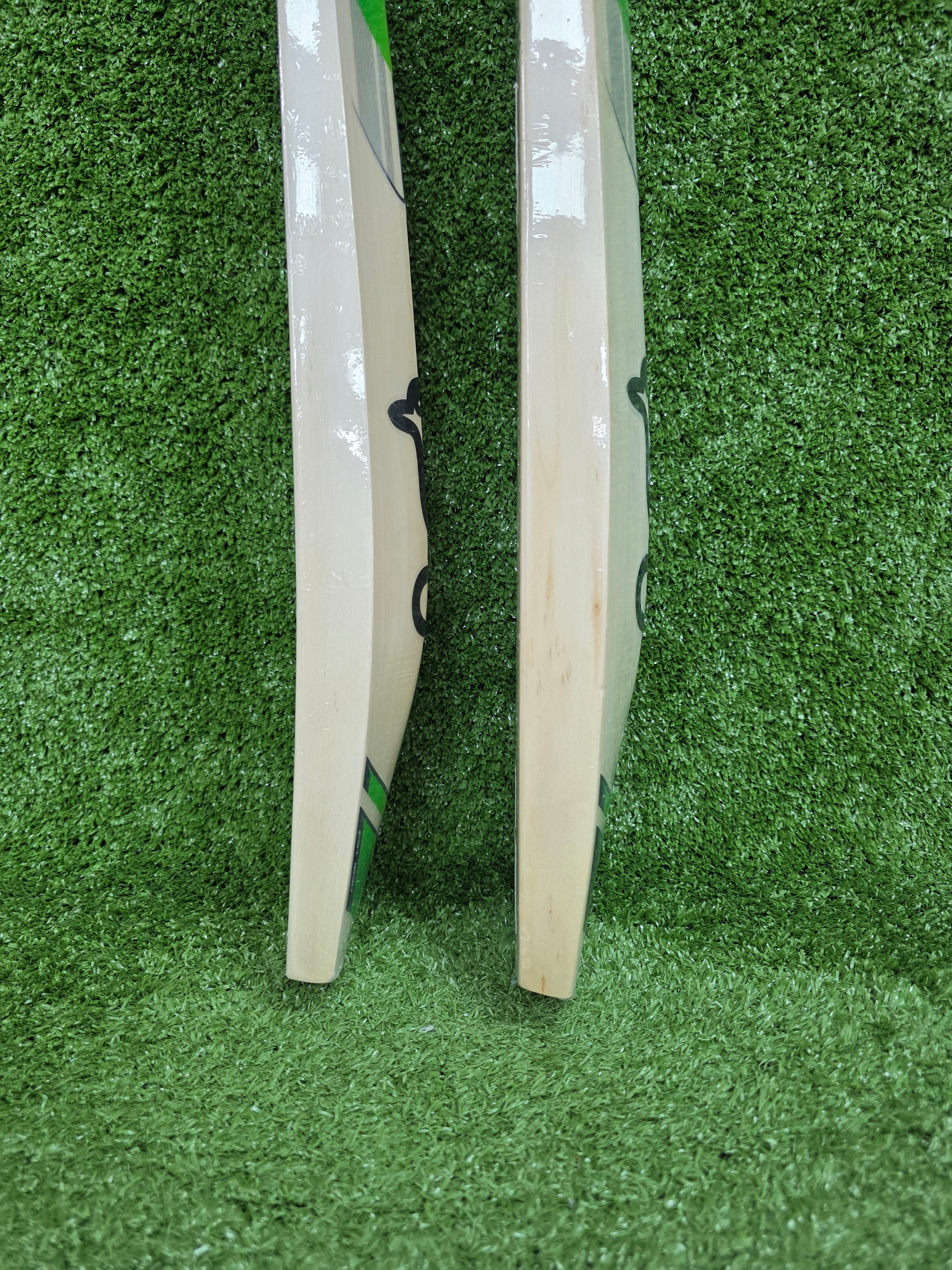 Kookaburra Kahuna Pro 3.0 Junior/Youth Grade 3 English Willow Cricket Bat