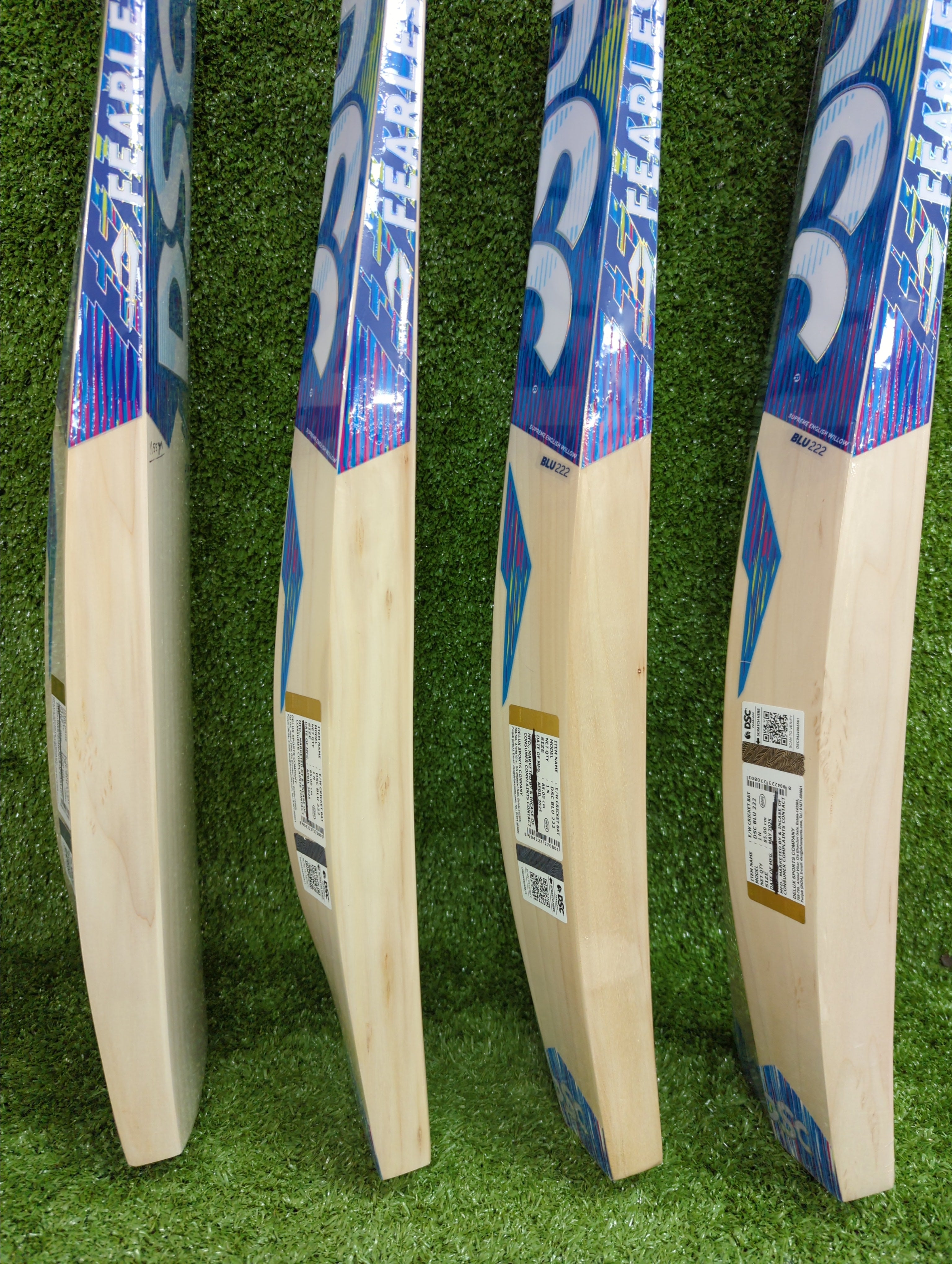 DSC Blu 222 Adult English Willow Cricket Bat