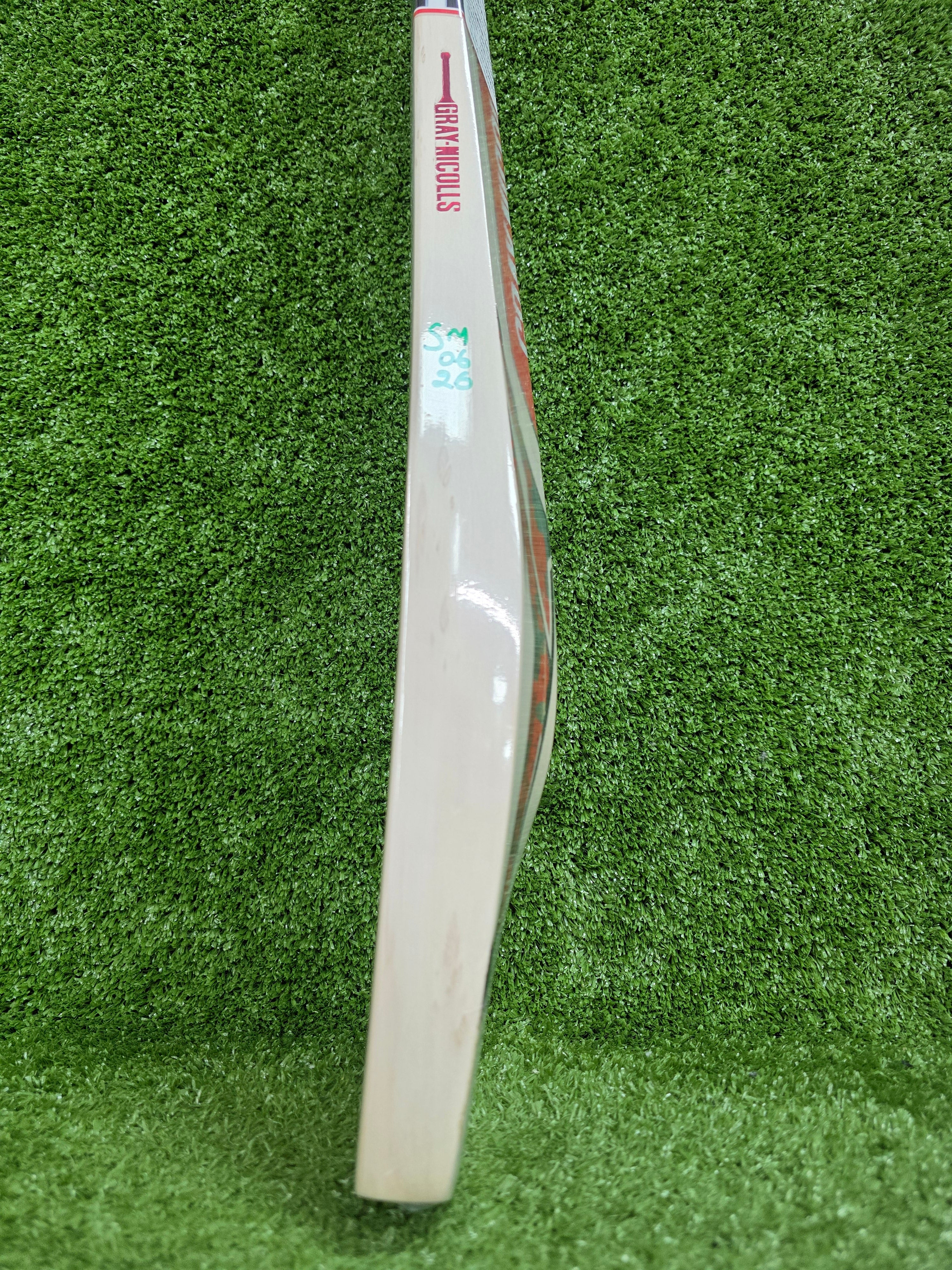 Gray-Nicolls Ventus Gen 1.0 Exclusive Edition English Willow Cricket Bat GN