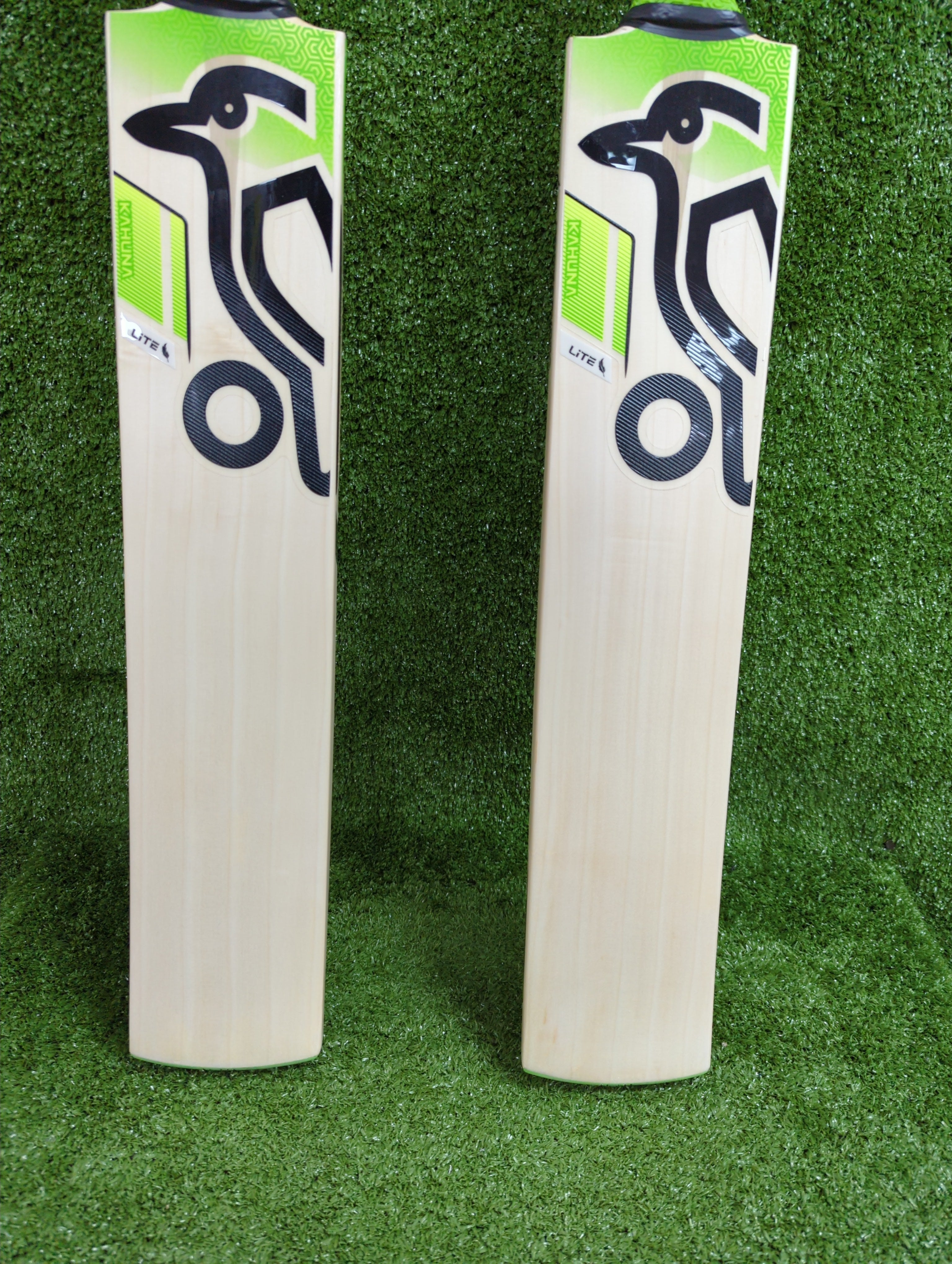 Kookaburra Kahuna Lite English Willow Cricket Bat