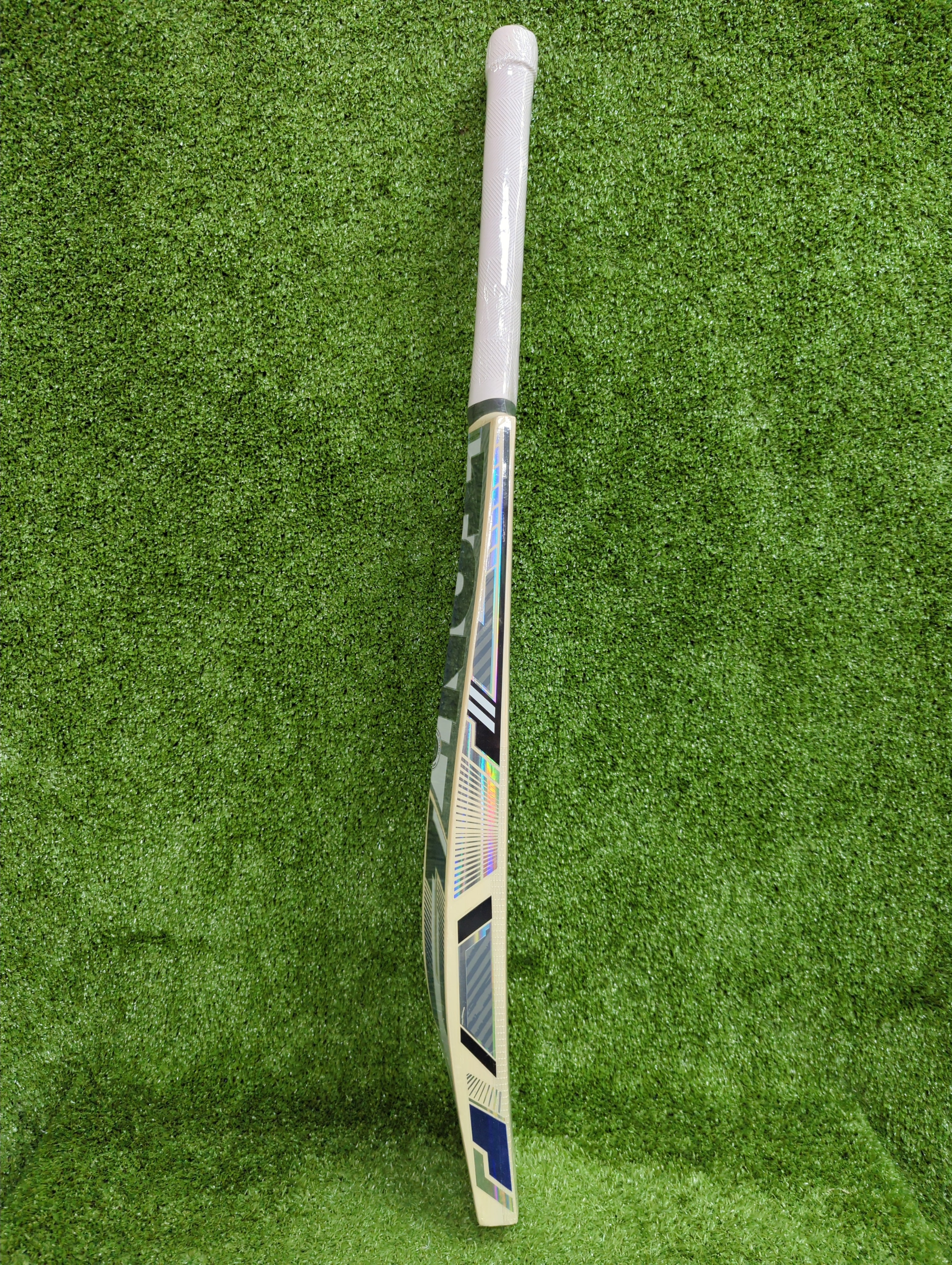 SS TON Super Kashmir Willow Cricket Bat