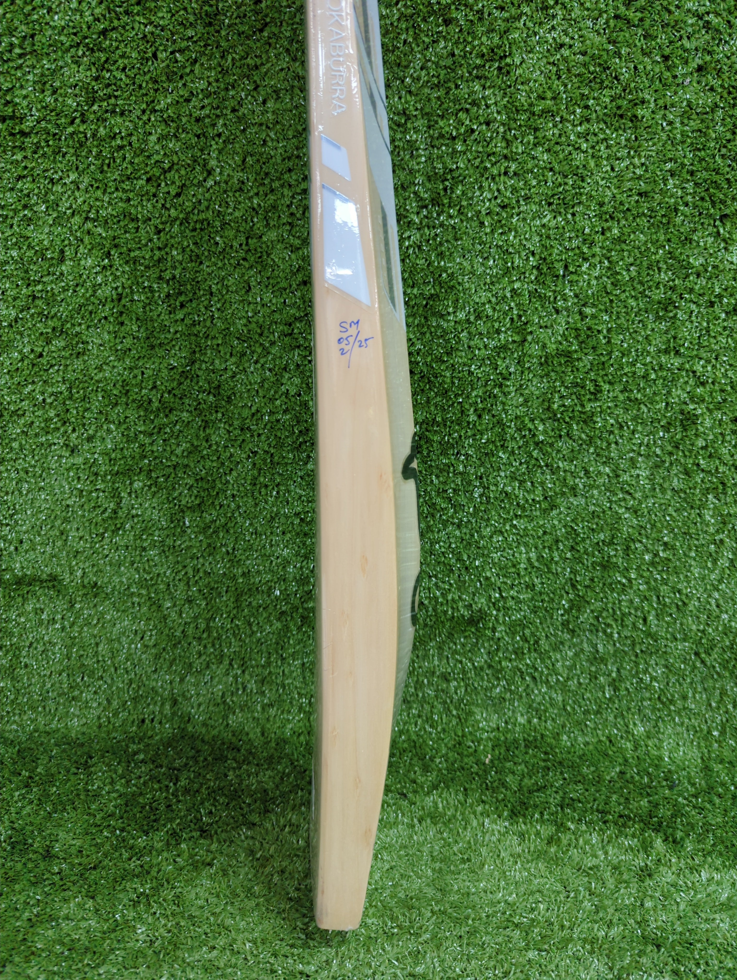 Kookaburra Ghost Pro 1.0 English Willow Cricket Bat