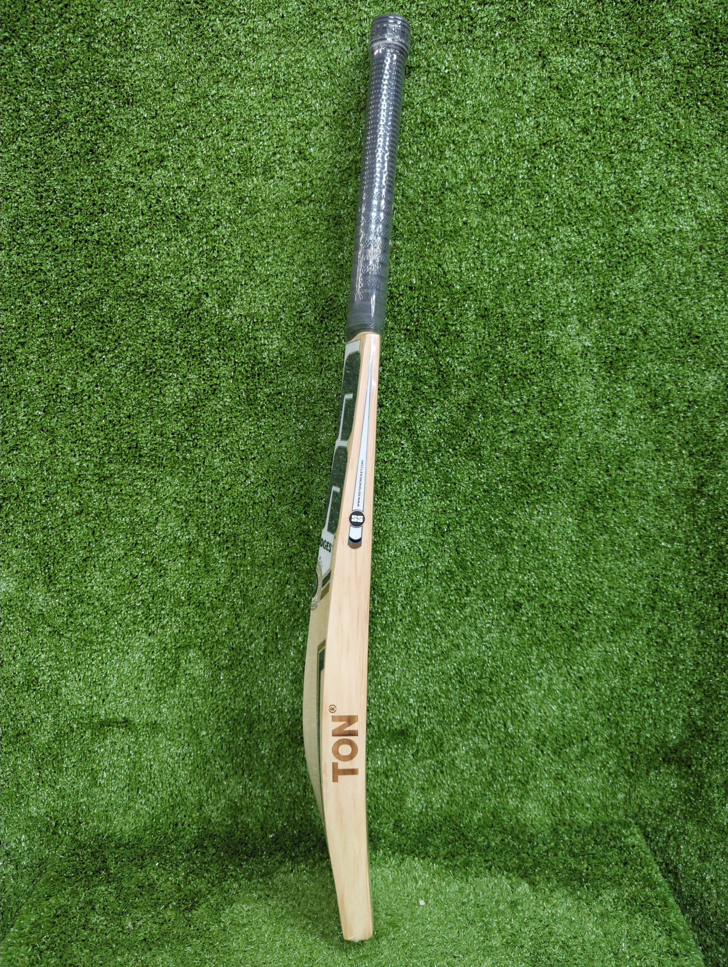 SS Heritage English Willow Cricket Bat