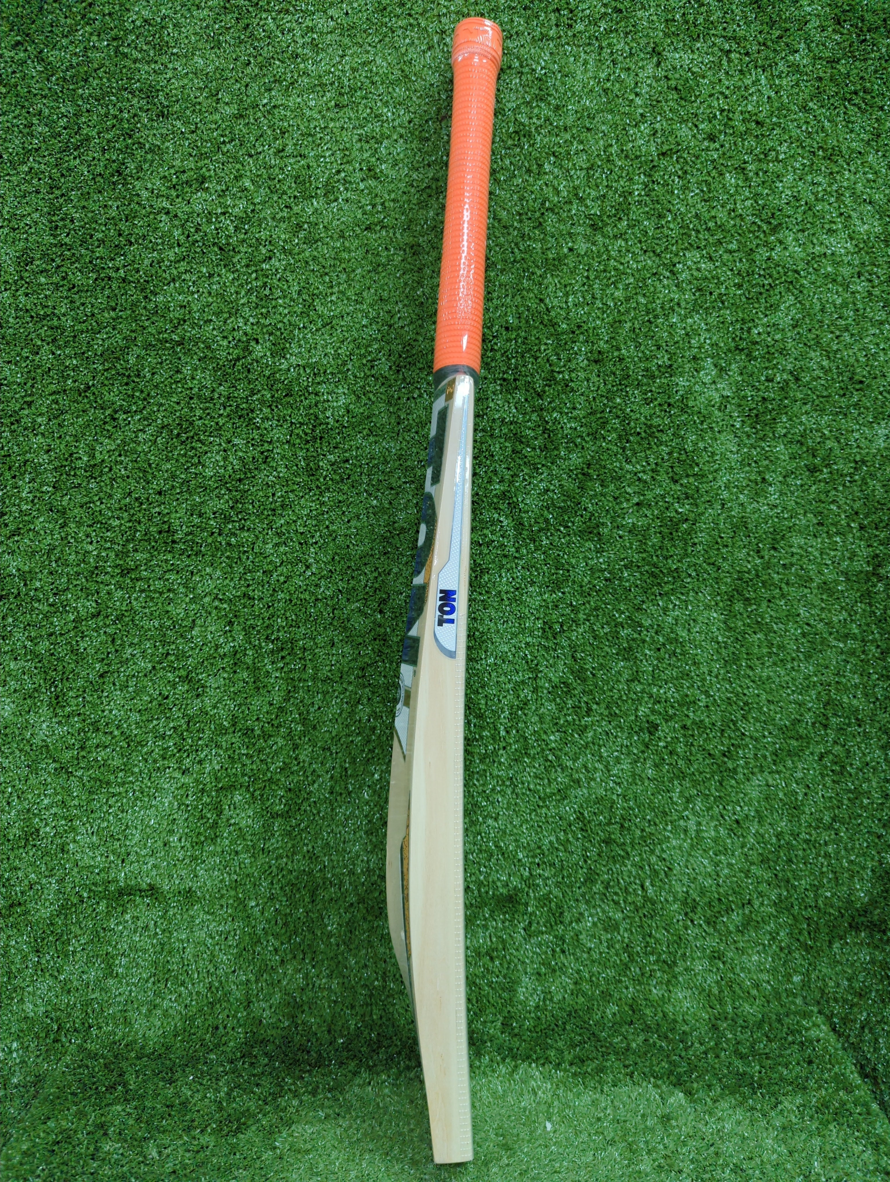 SS TON Dhoni Players Premium Kashmir Willow Cricket Bat