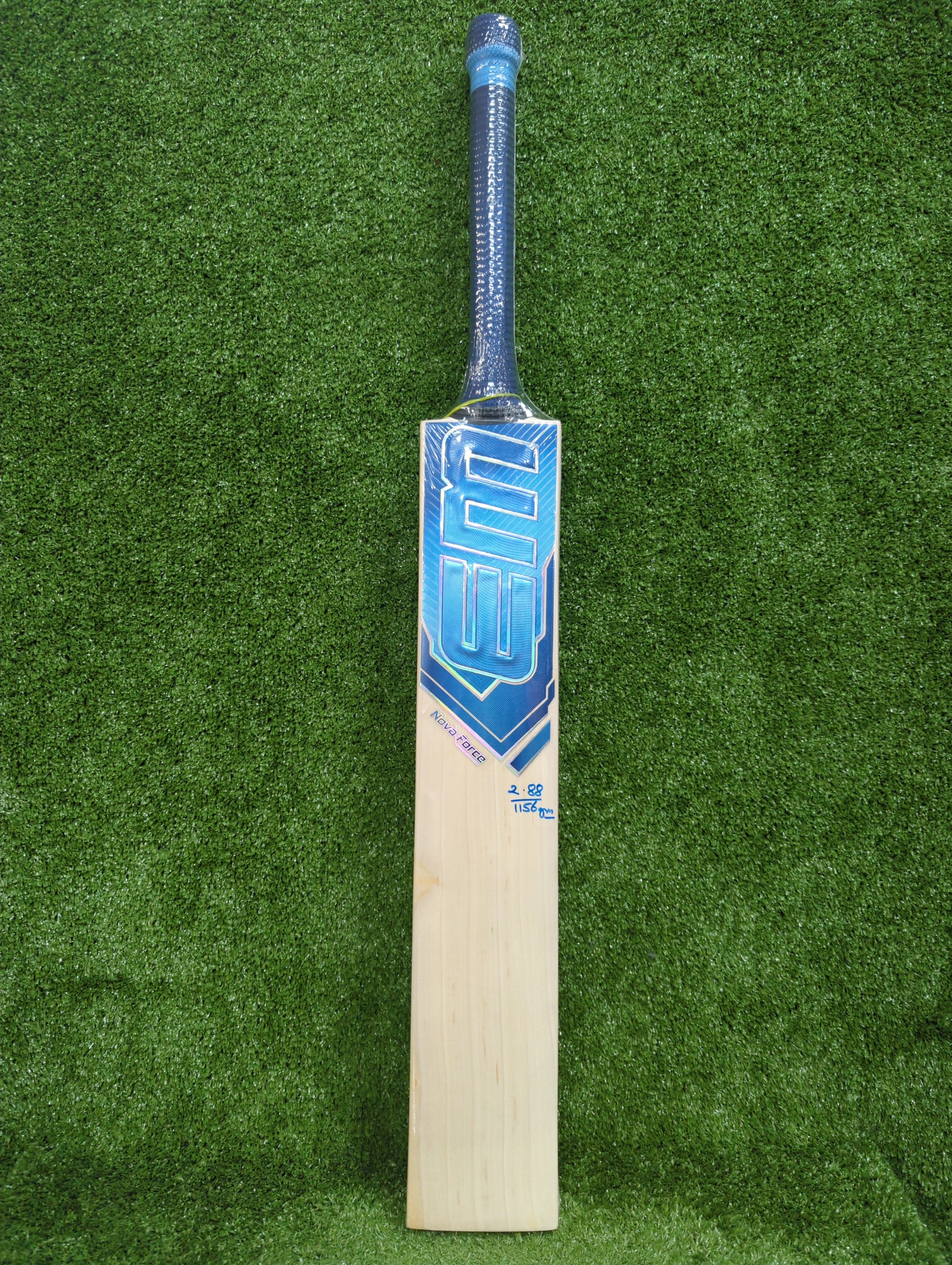 EM Nova Force English Willow Cricket Bat