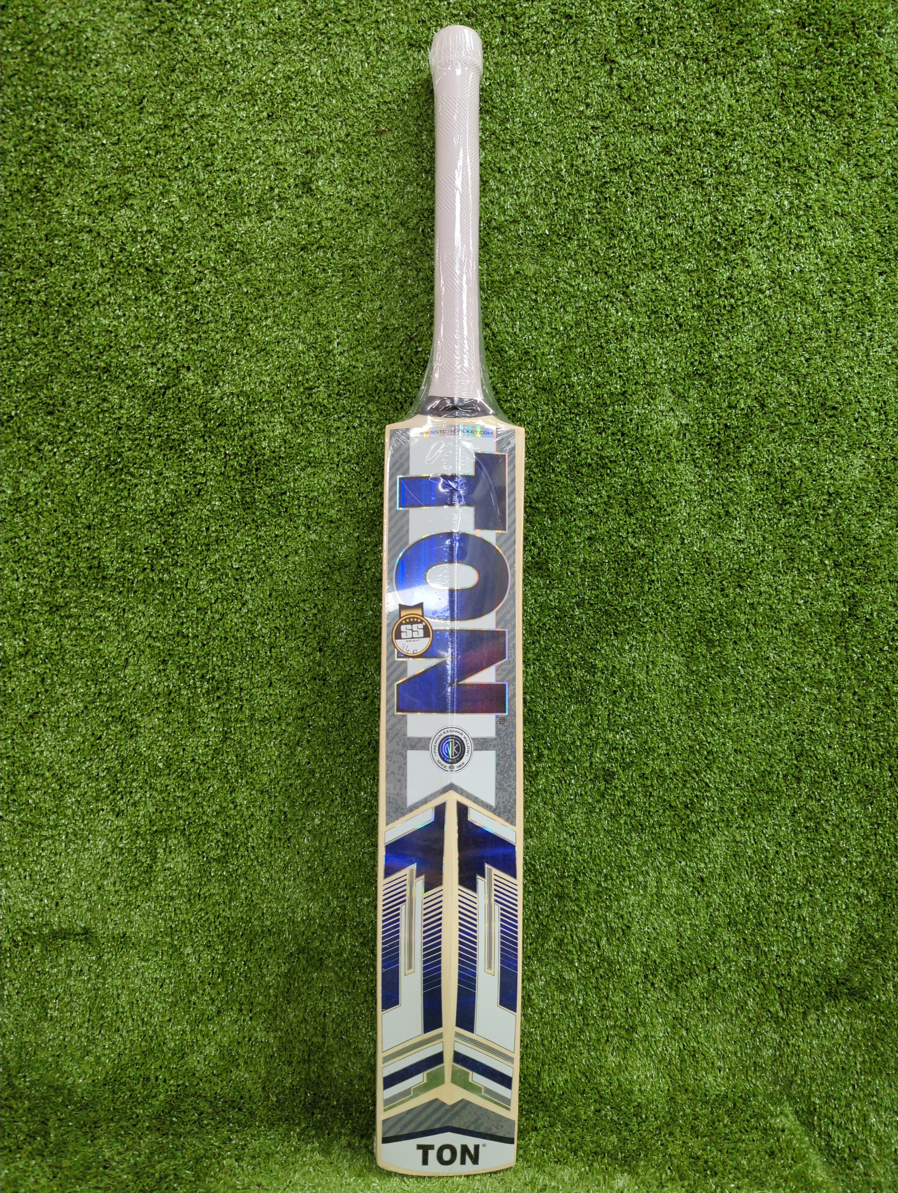 SS TON Super Kashmir Willow Cricket Bat