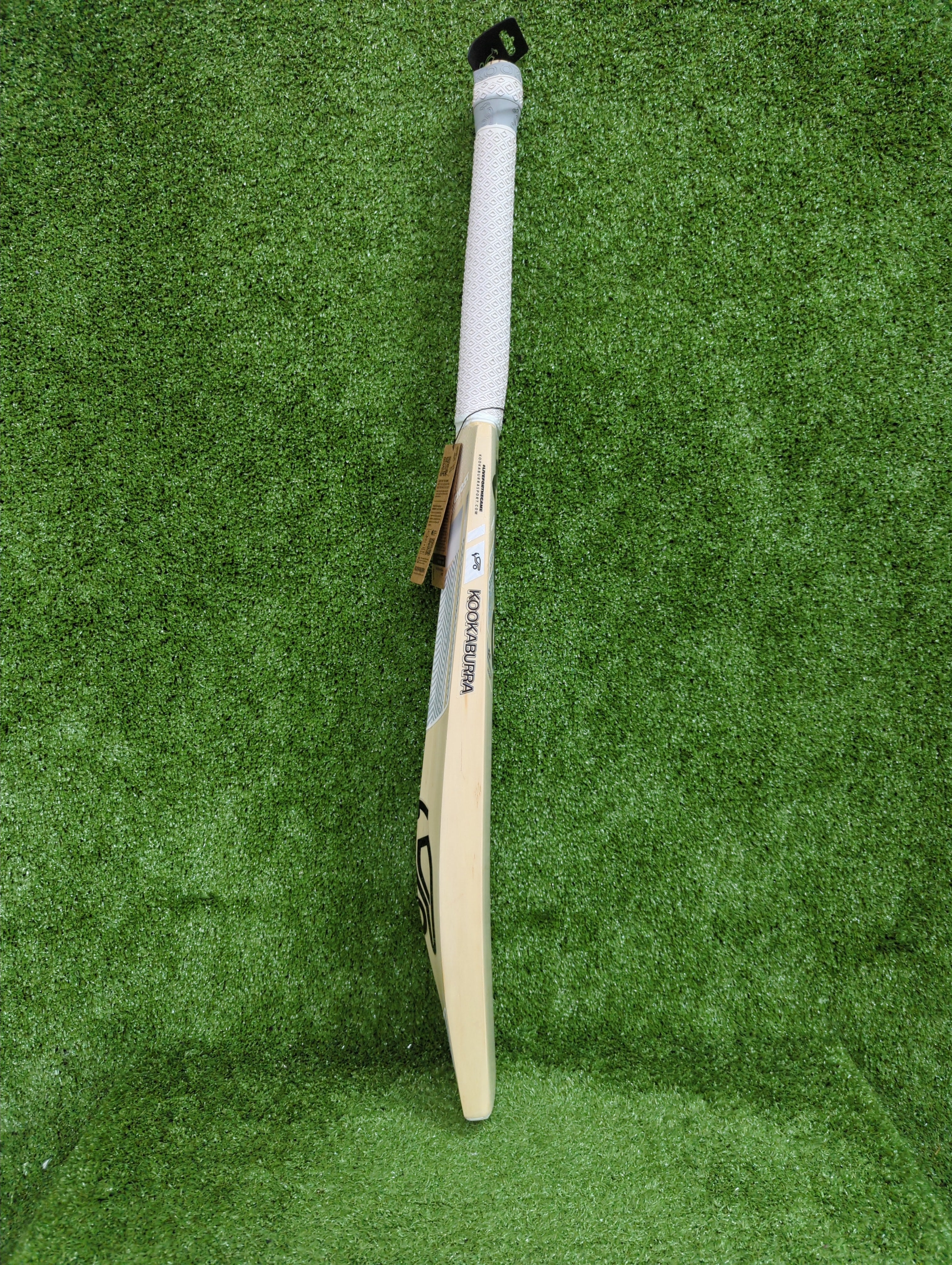Kookaburra Ghost 5.1 Legend English Willow Cricket Bat