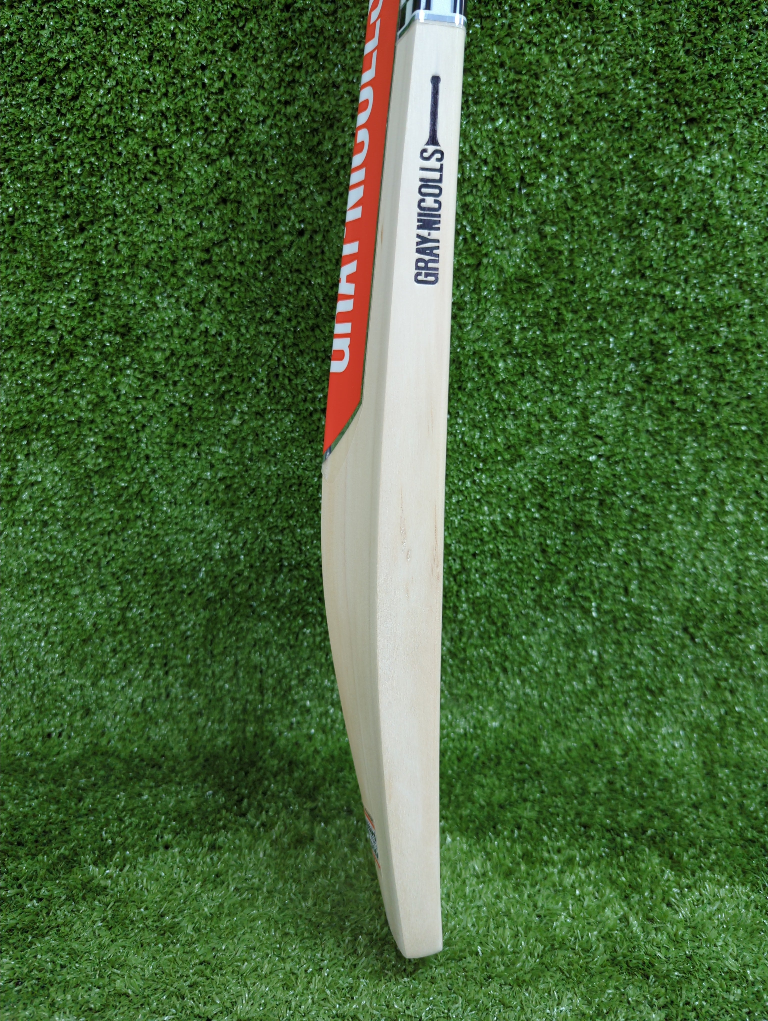 Gray-Nicolls Classic Prestige Range Junior / Youth English Willow Cricket Bat