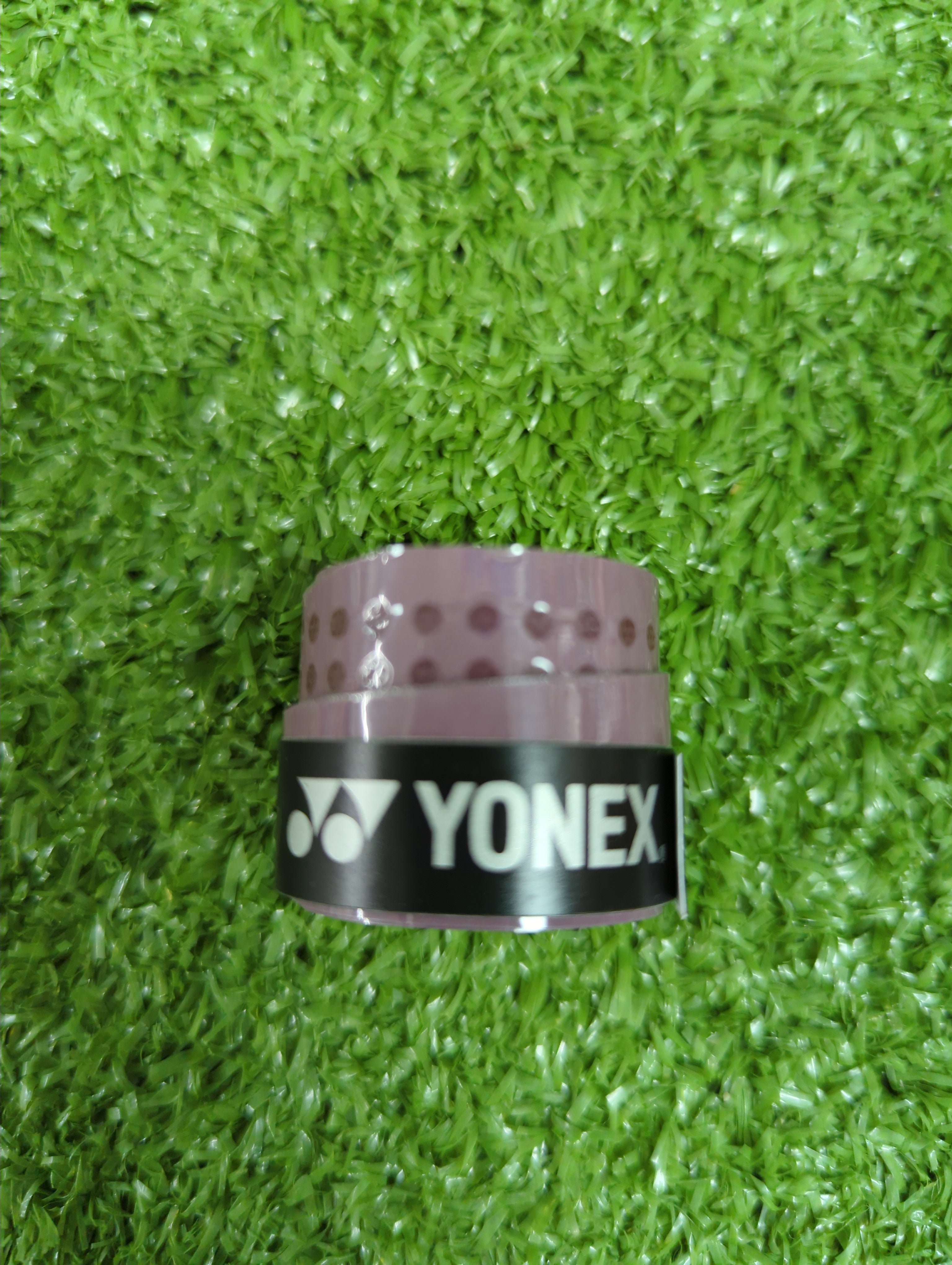 Yonex ETec Super ET 901 E Racket Grip by Yonex - in-use view - TopCricketStore