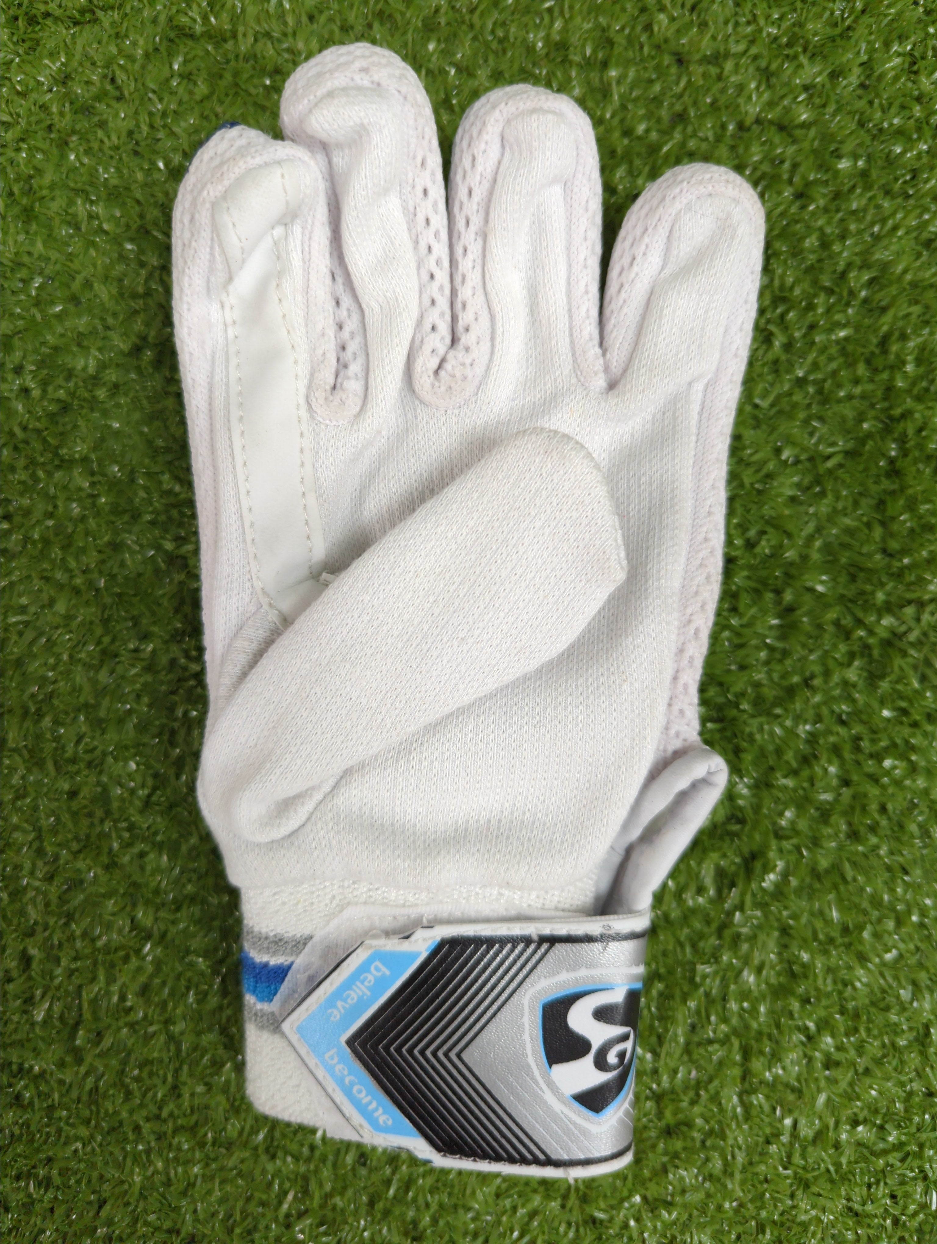 SG Campus Junior / Youth Cricket Batting Gloves