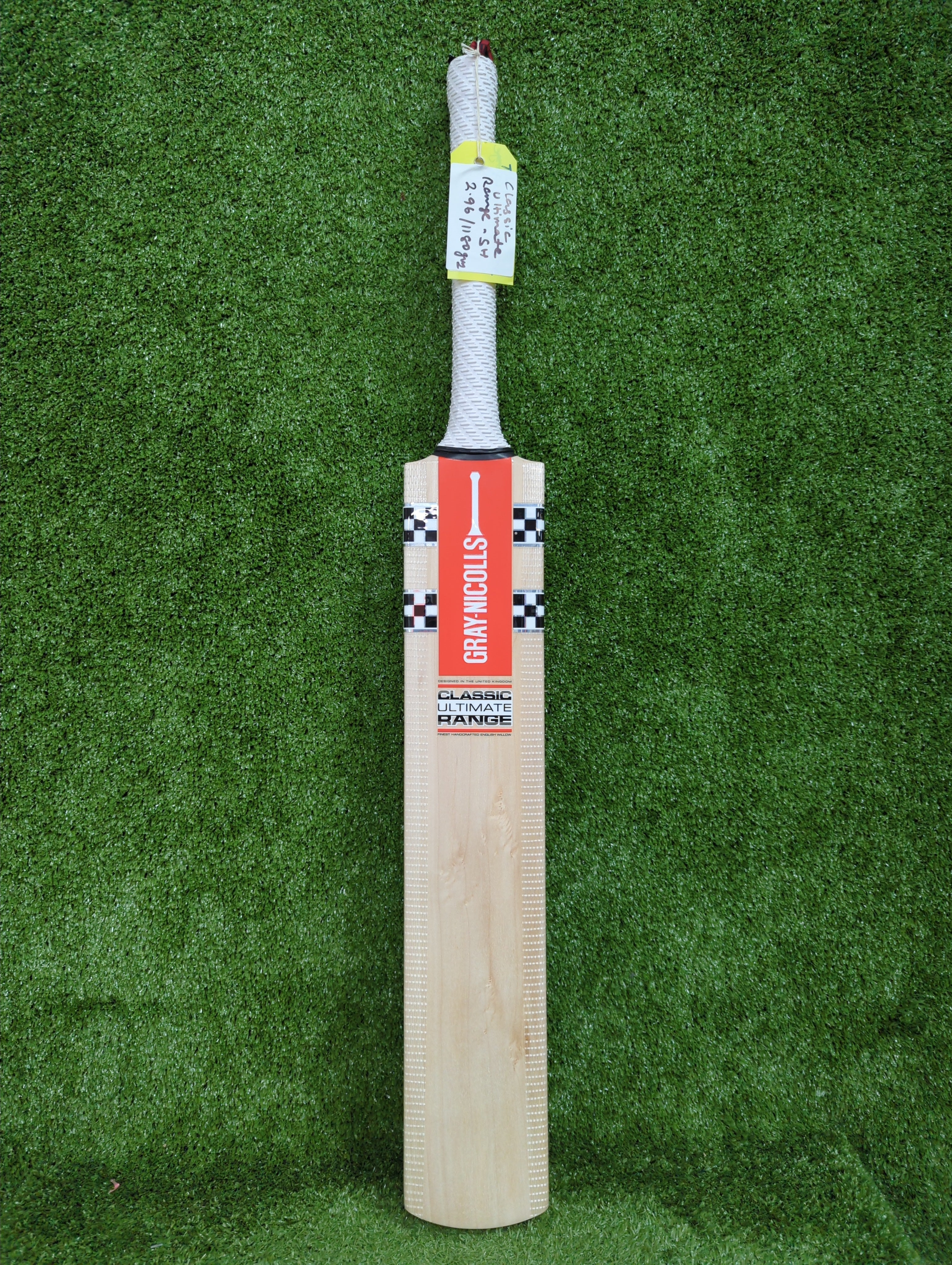 Gray-Nicolls Classic Ultimate Range Adult Cricket Bat