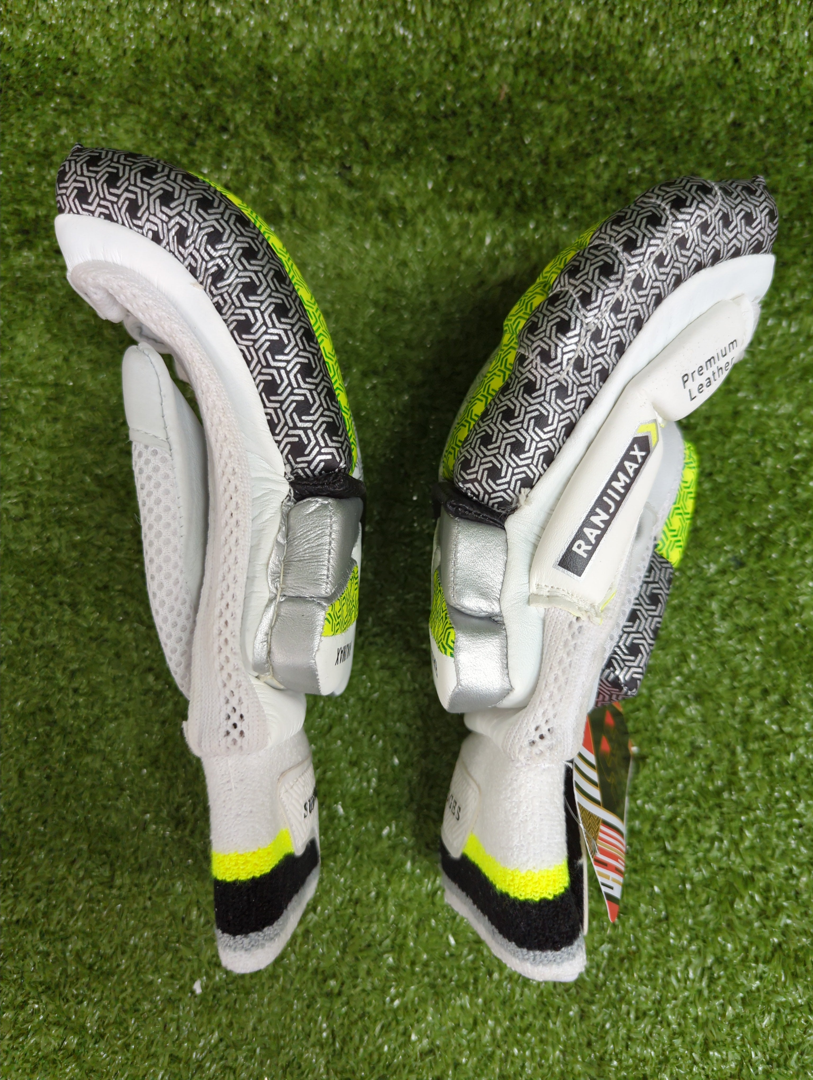 SS Ranjimax Junior / Youth Cricket Batting Gloves