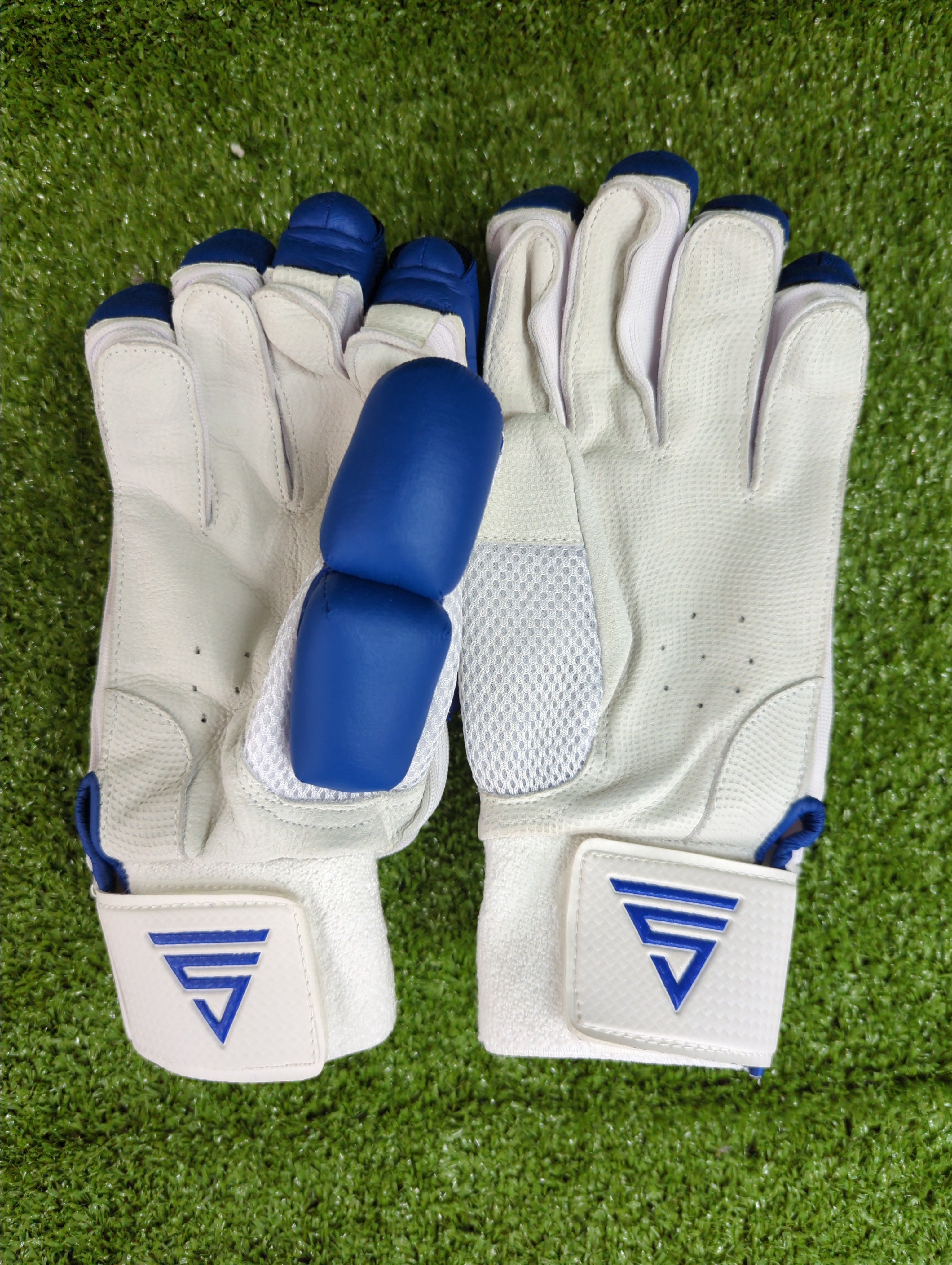 Versant Pro DG Pittard Cricket Batting Gloves Versant